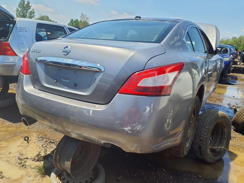 NISSAN MAXIMA 2009