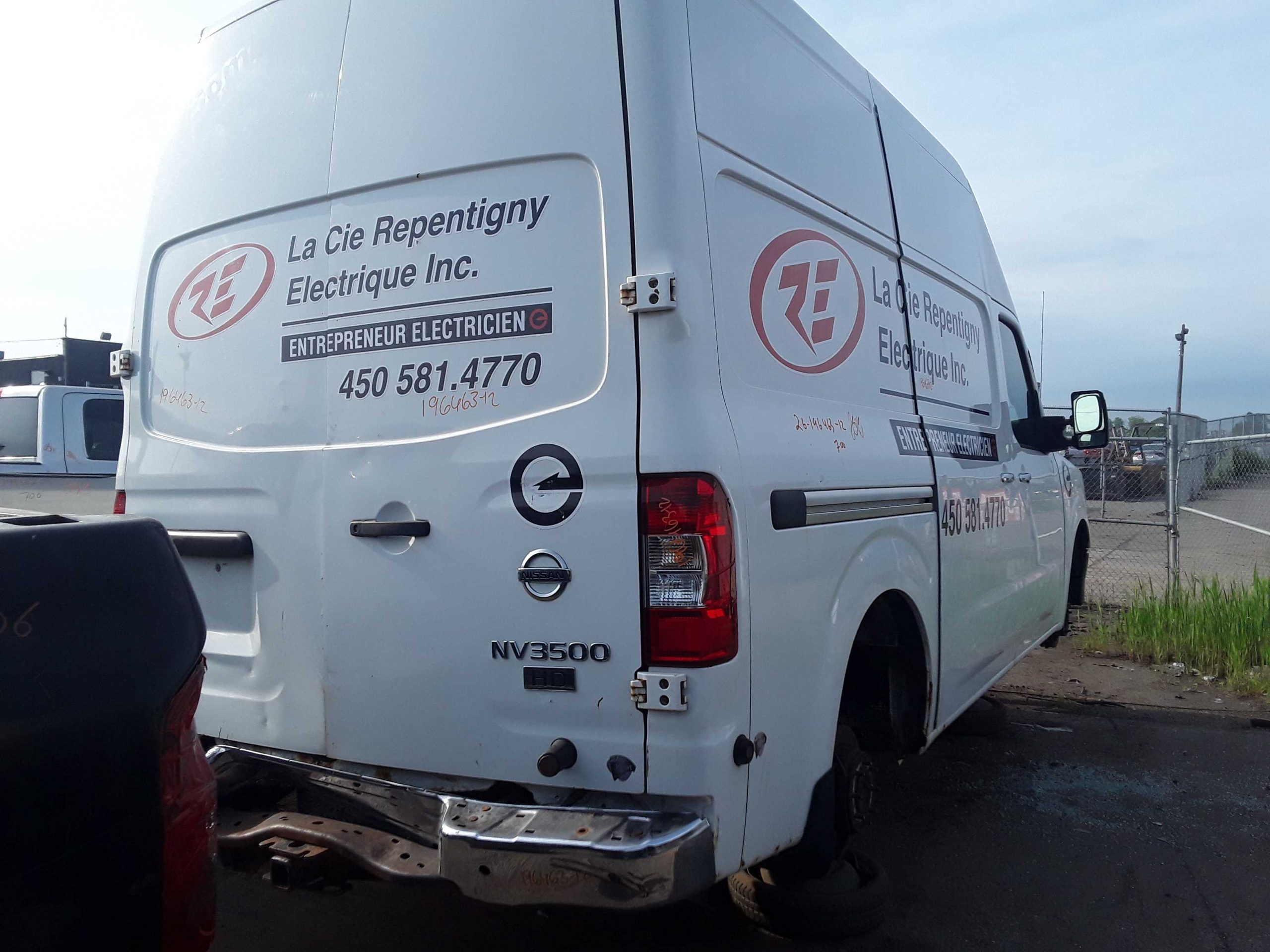 NISSAN NV 2012