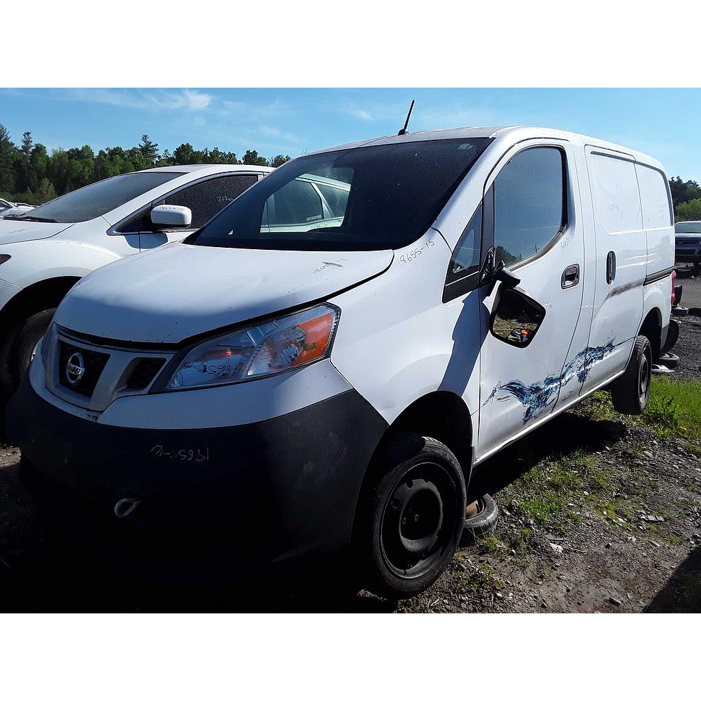 NISSAN NV 2015