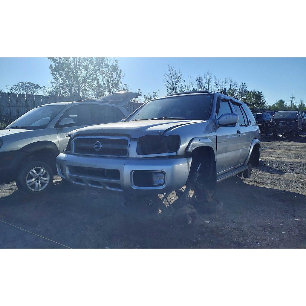 NISSAN PATHFINDER 2002