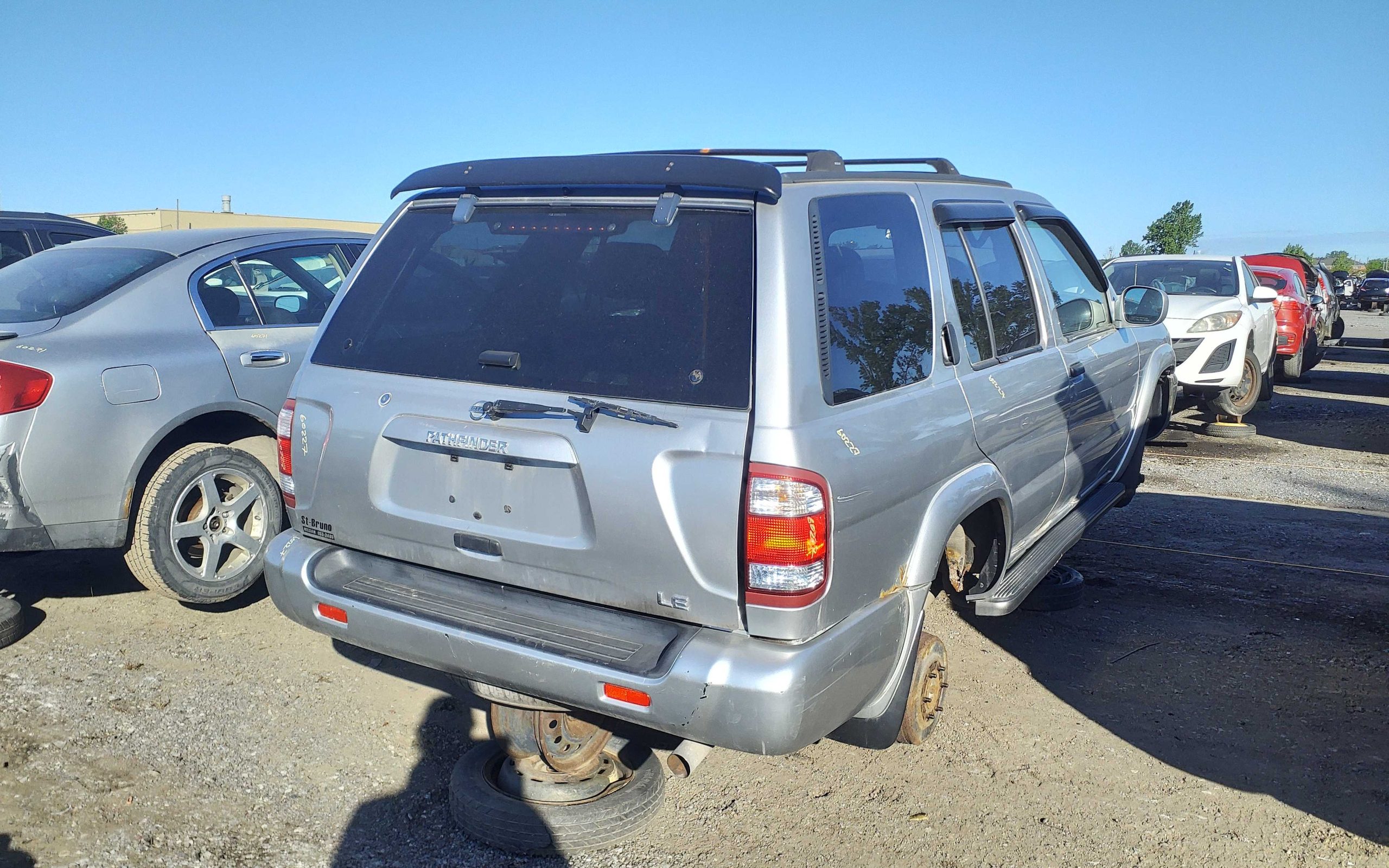 NISSAN PATHFINDER 2002