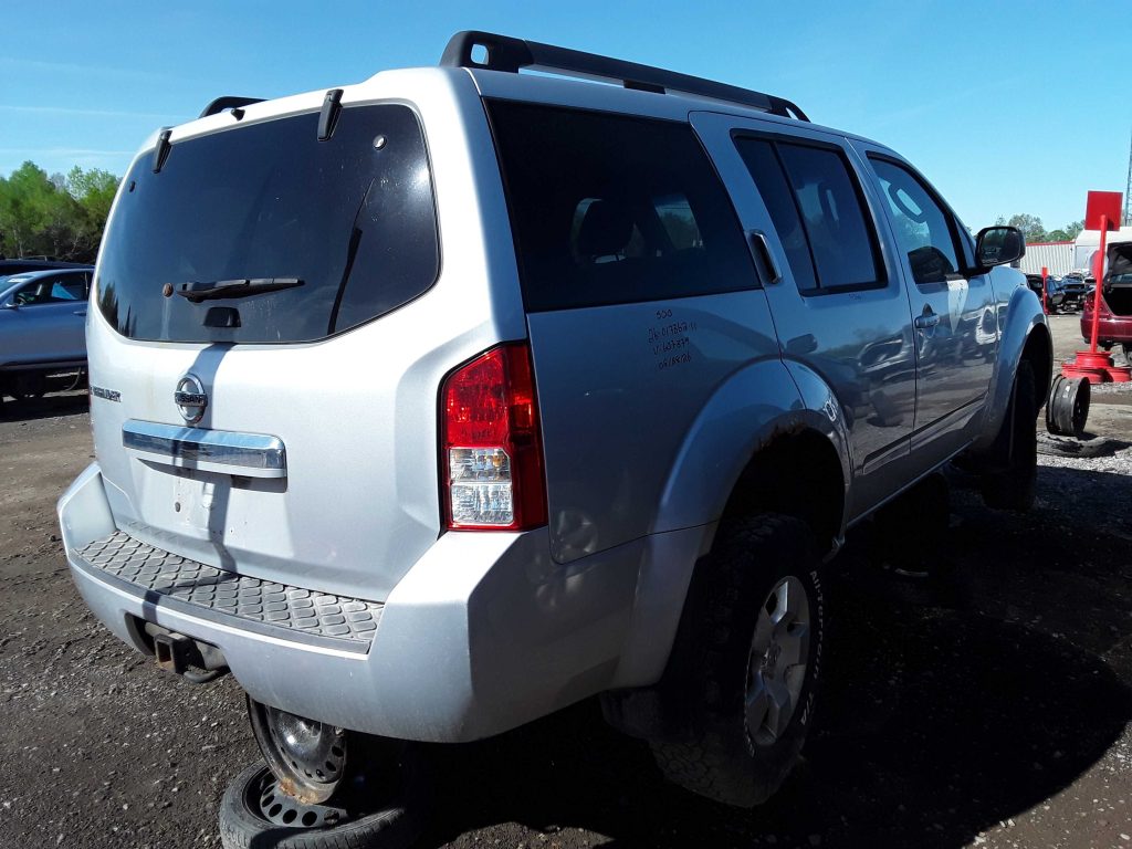 NISSAN PATHFINDER 2011