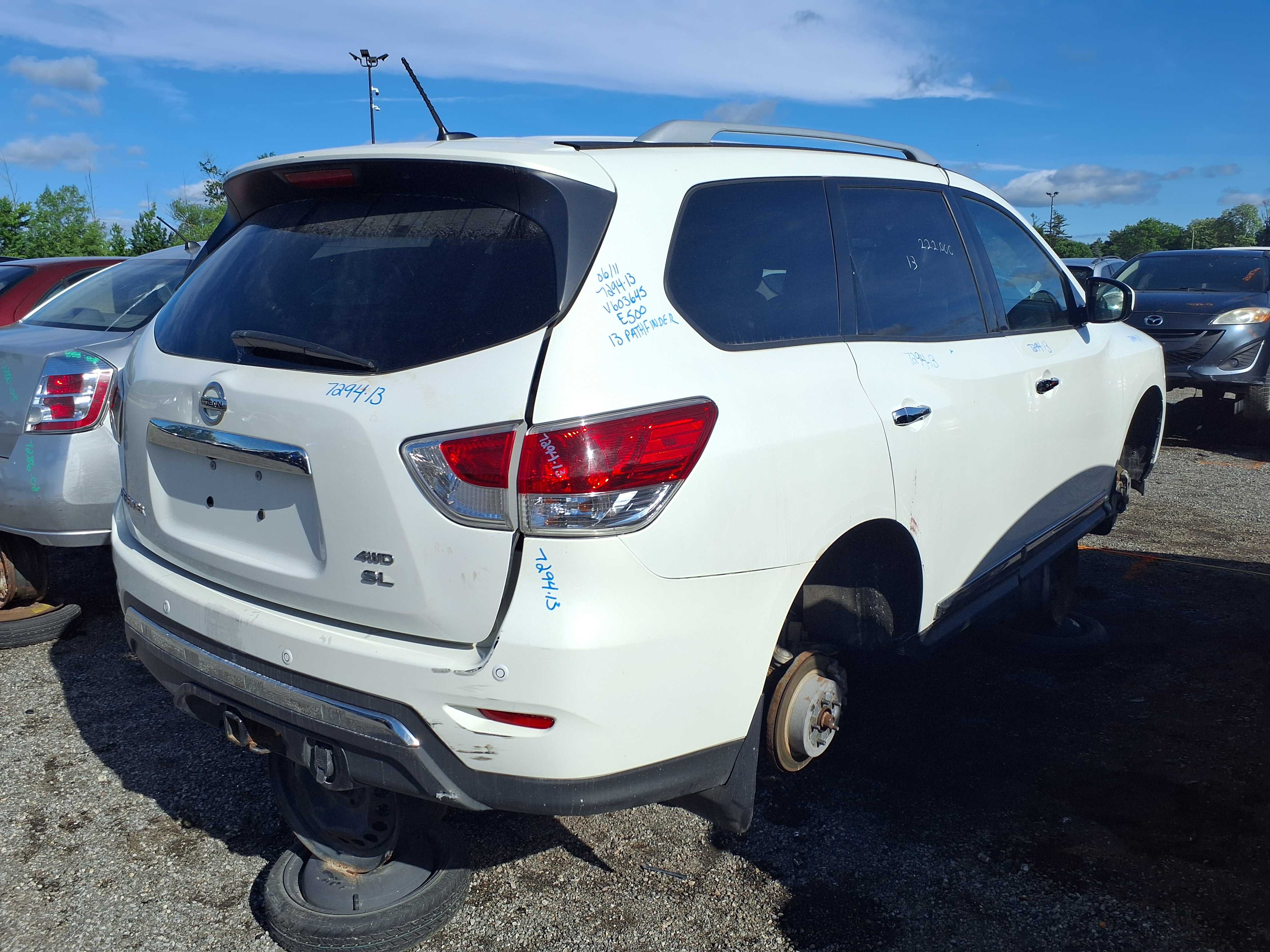 NISSAN PATHFINDER 2013
