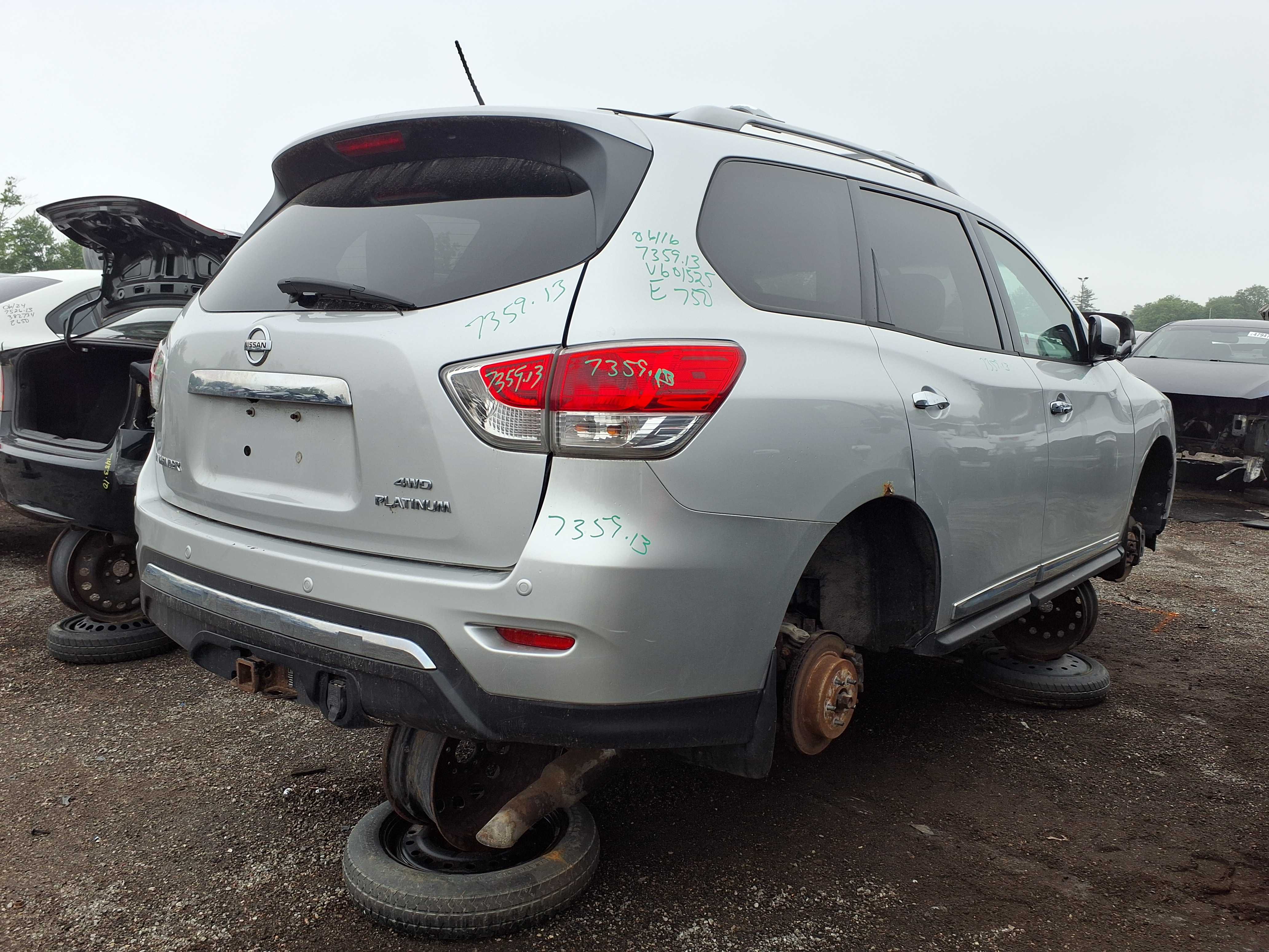 NISSAN PATHFINDER 2013