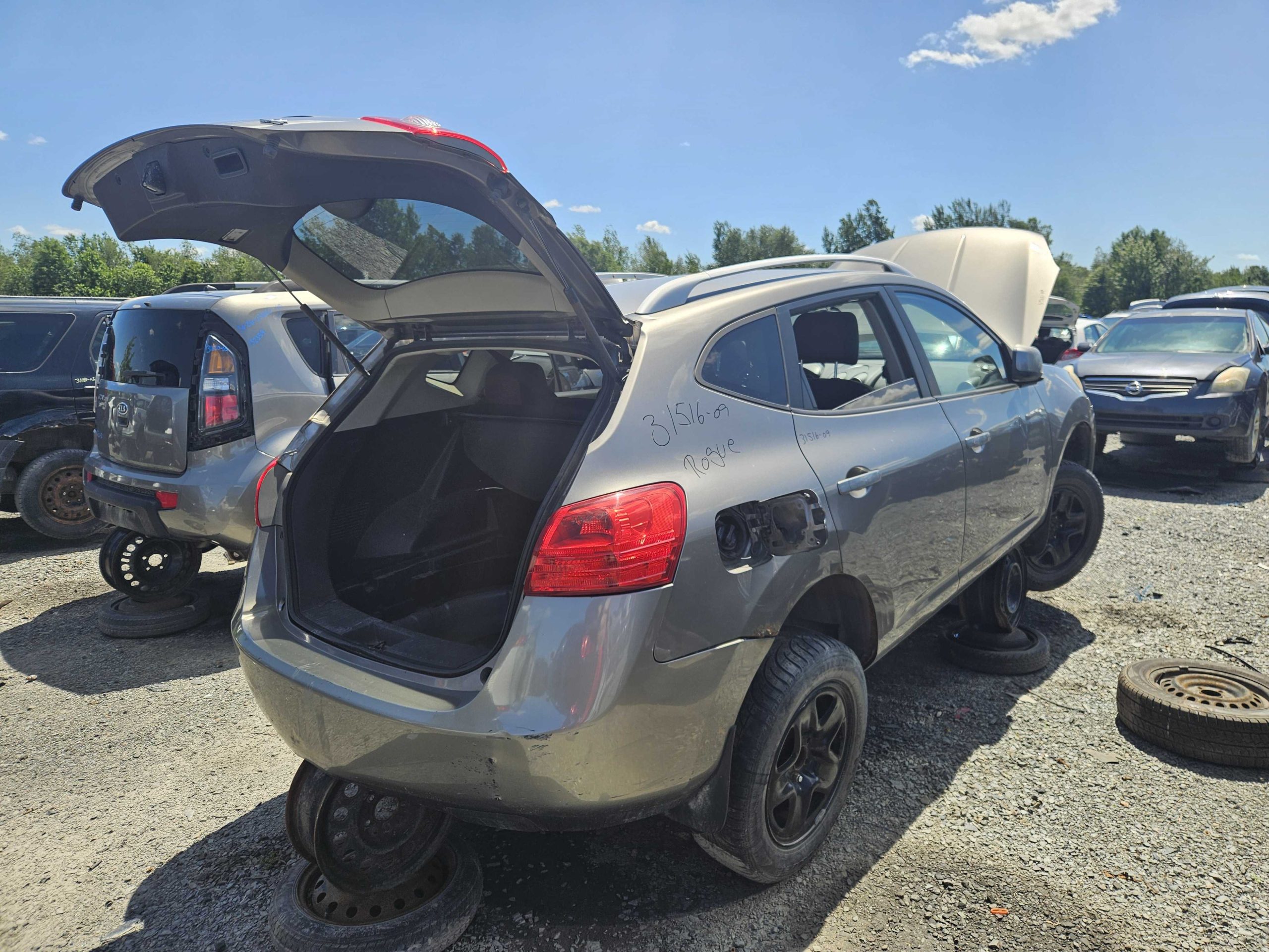 NISSAN ROGUE 2009