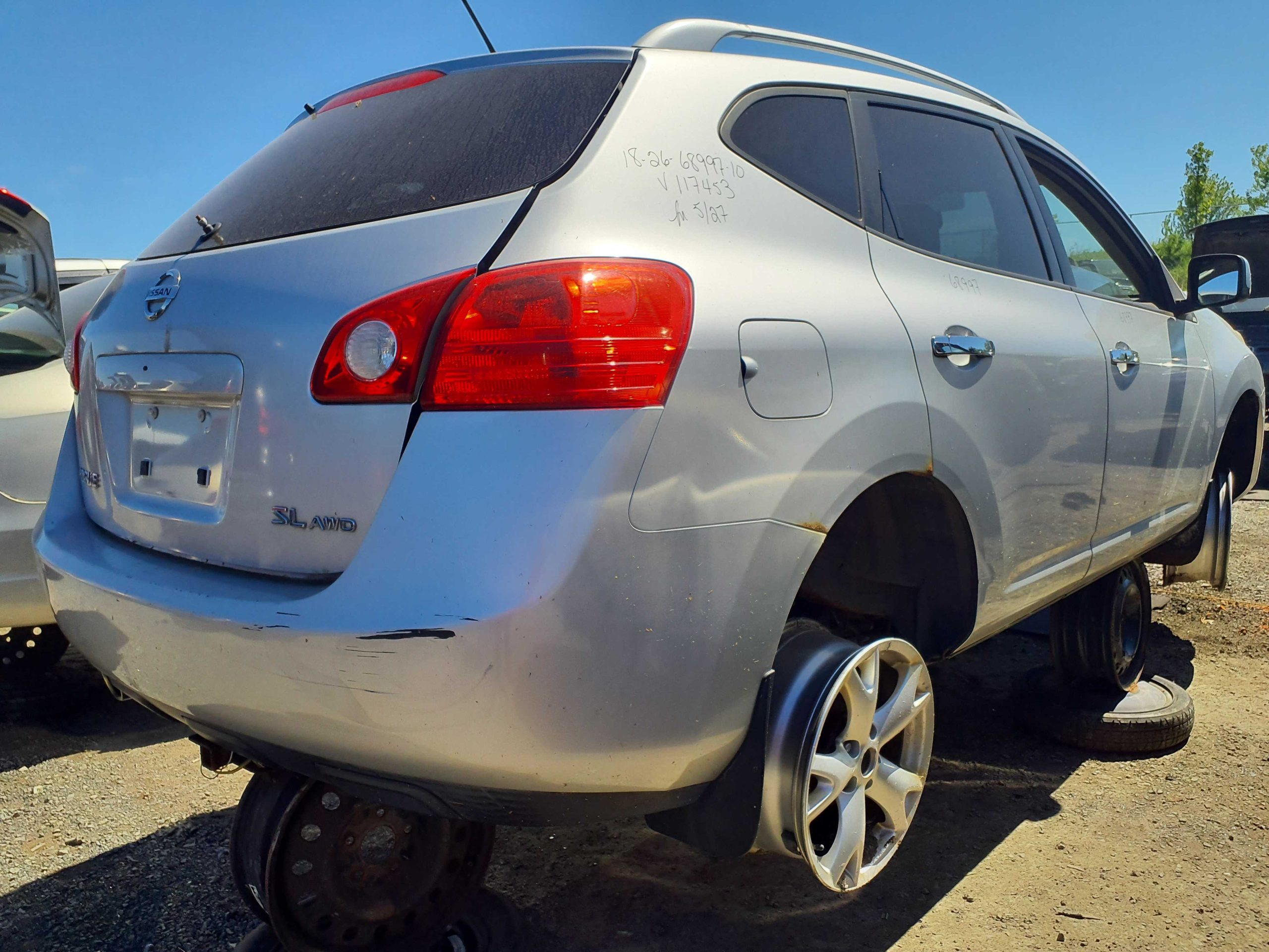 NISSAN ROGUE 2010