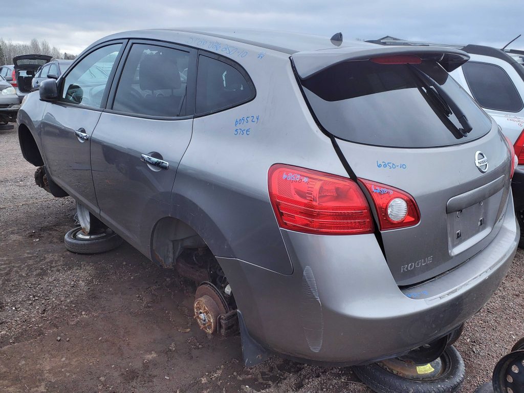 NISSAN ROGUE 2010