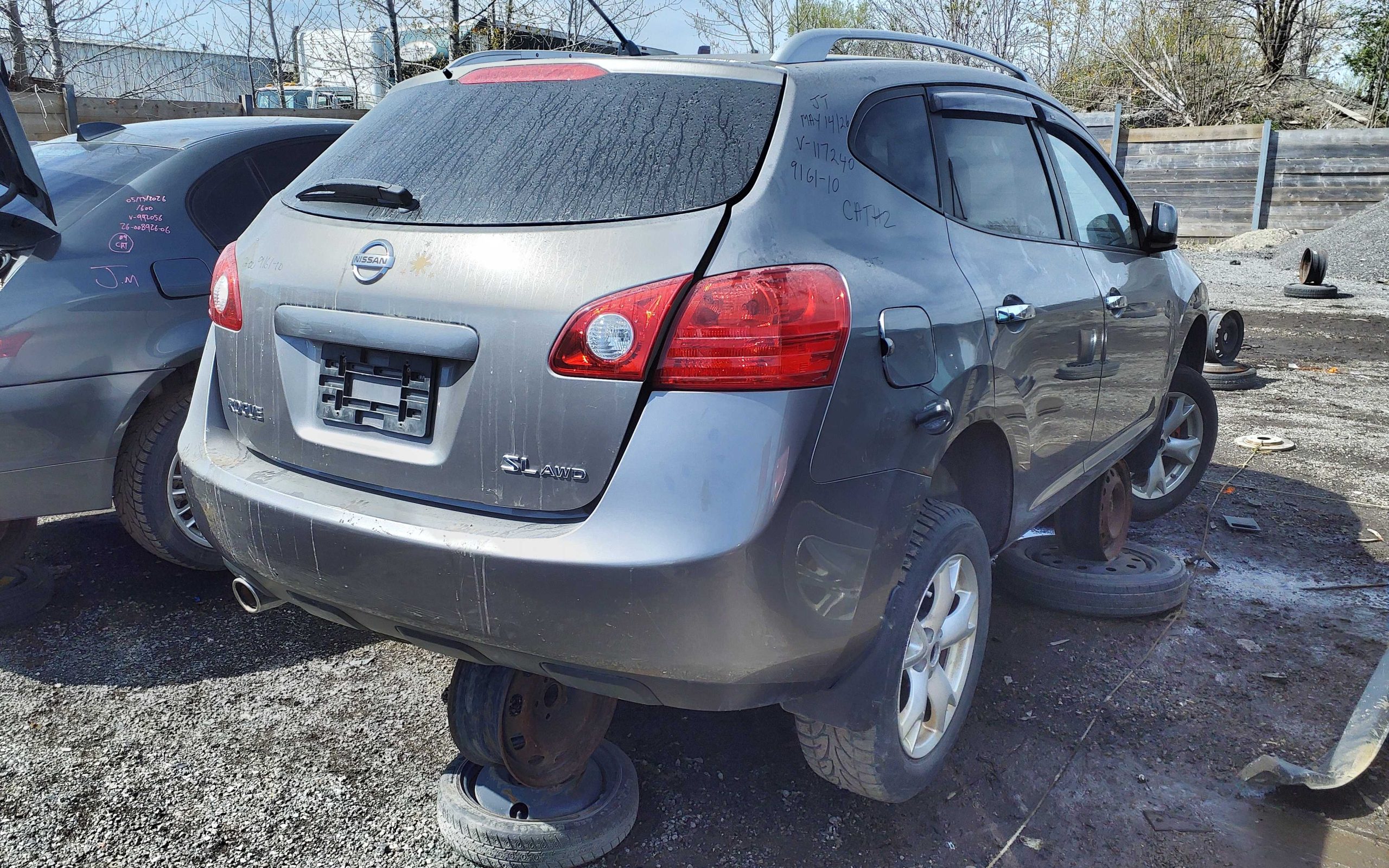 NISSAN ROGUE 2010