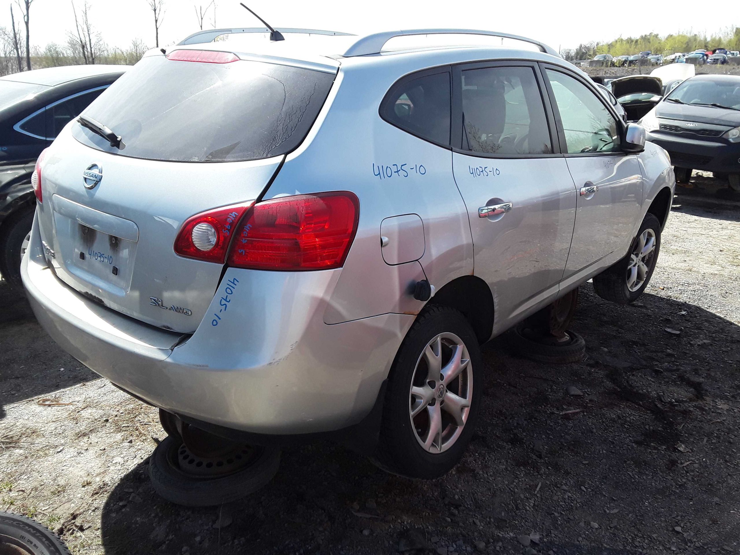 NISSAN ROGUE 2010