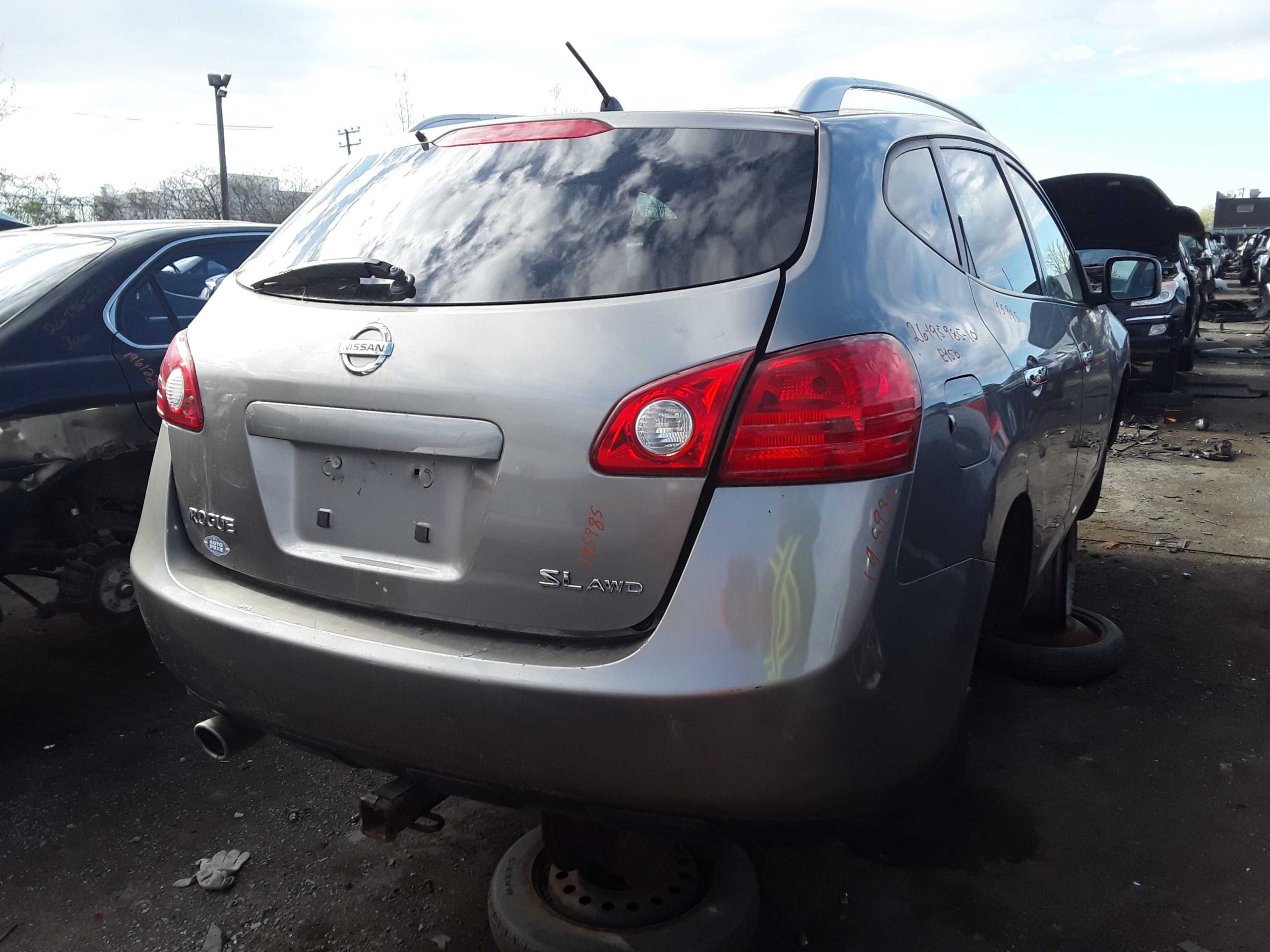 NISSAN ROGUE 2010