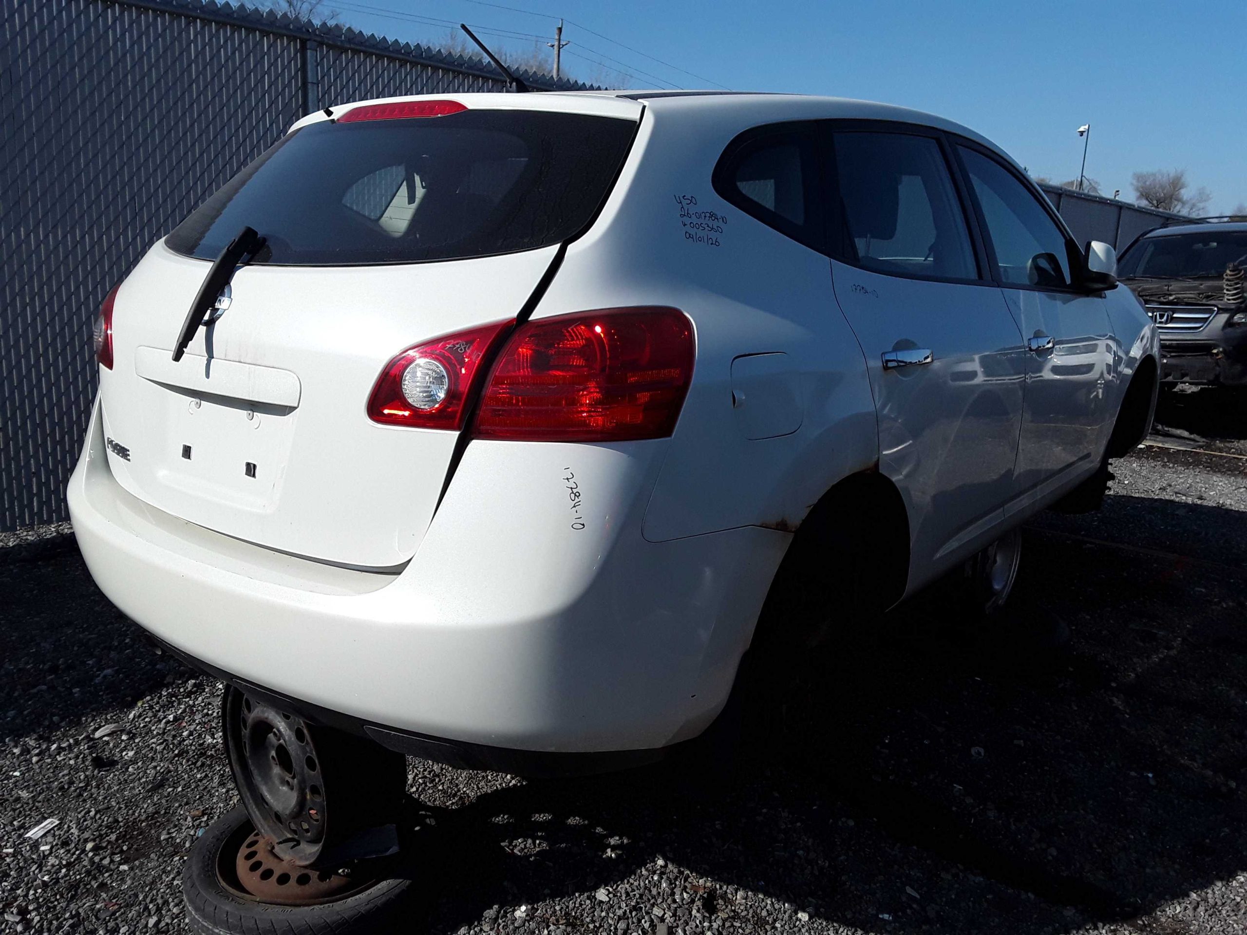 NISSAN ROGUE 2010
