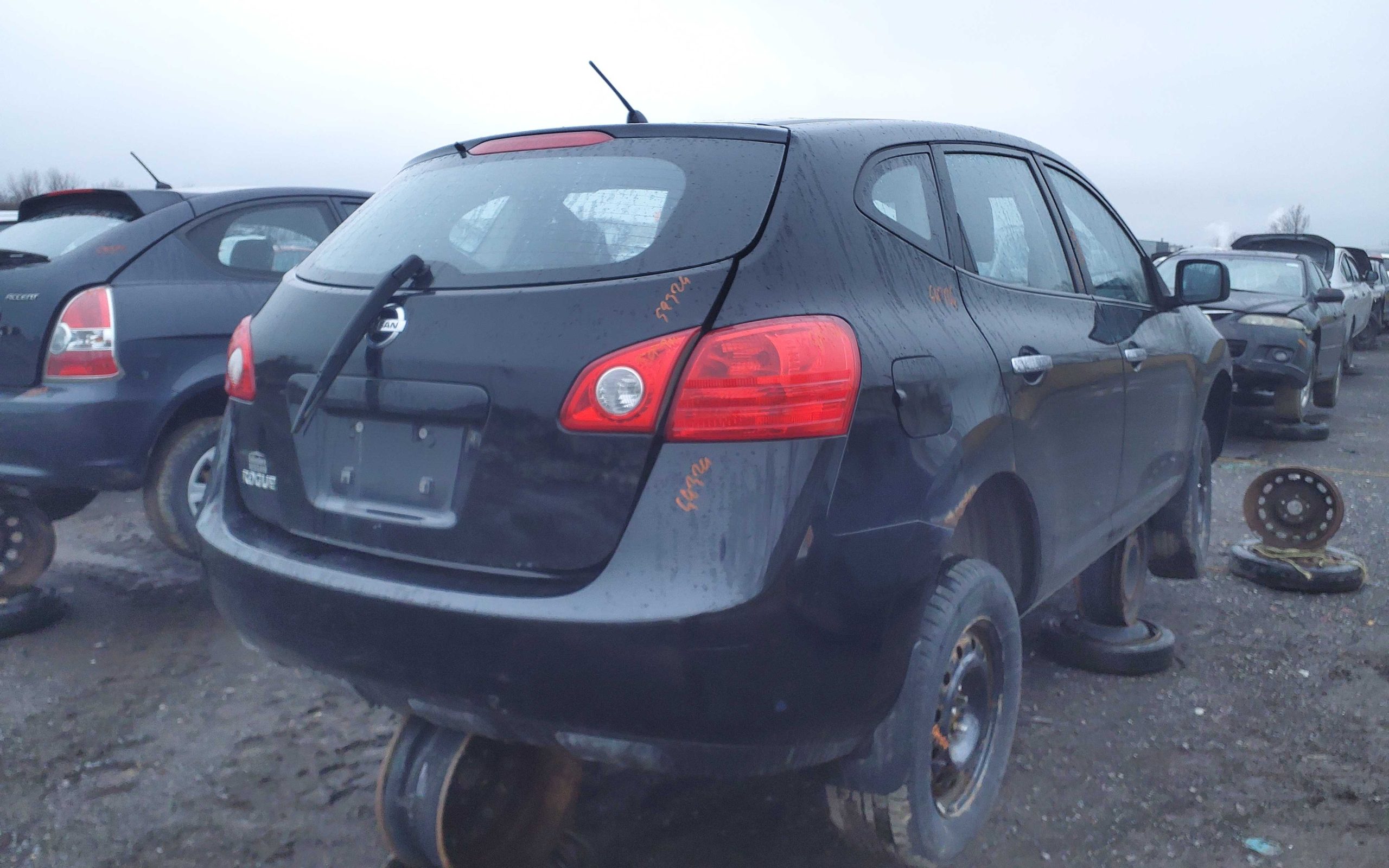 NISSAN ROGUE 2010
