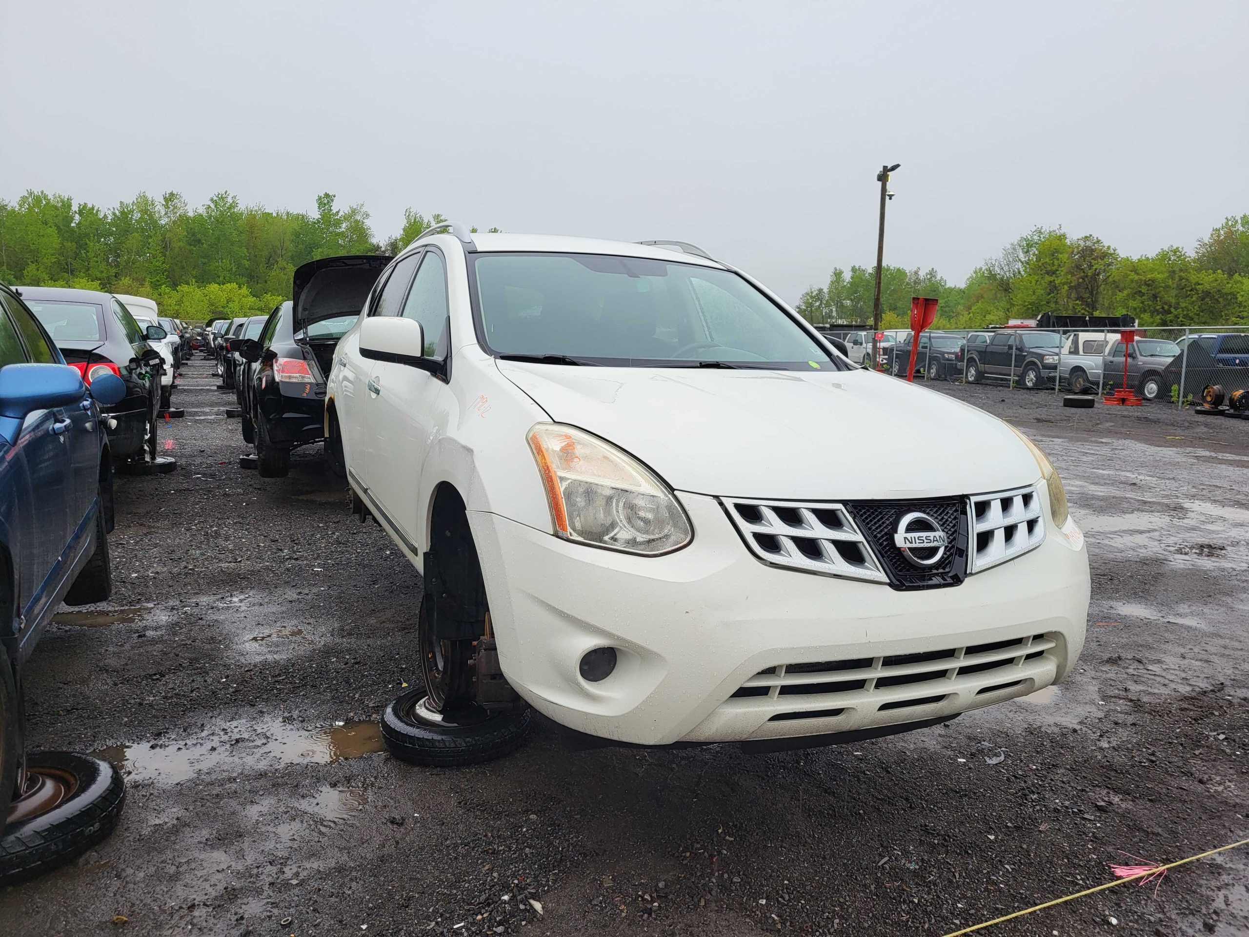 NISSAN ROGUE 2012