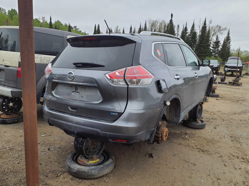 NISSAN ROGUE 2015