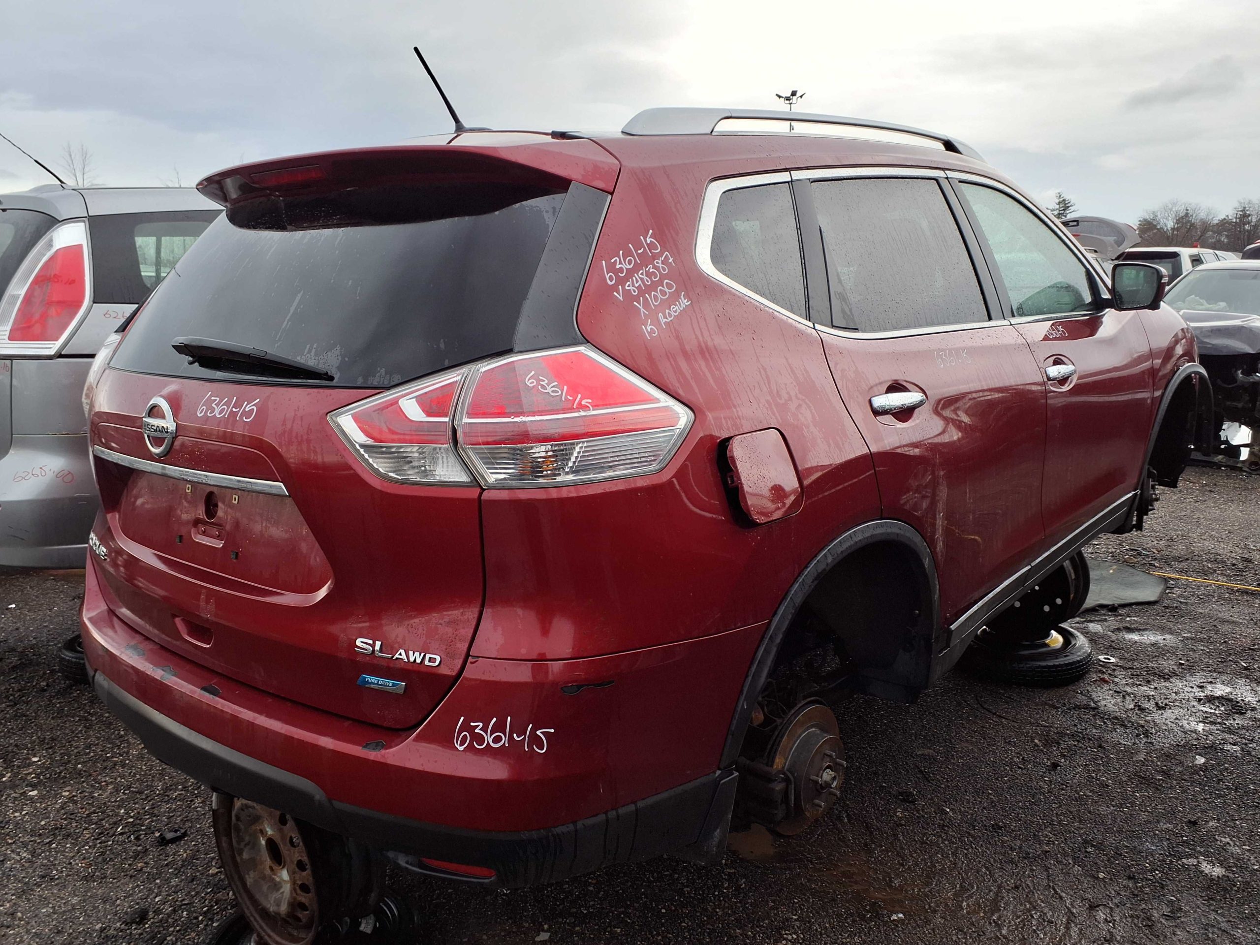 NISSAN ROGUE 2015