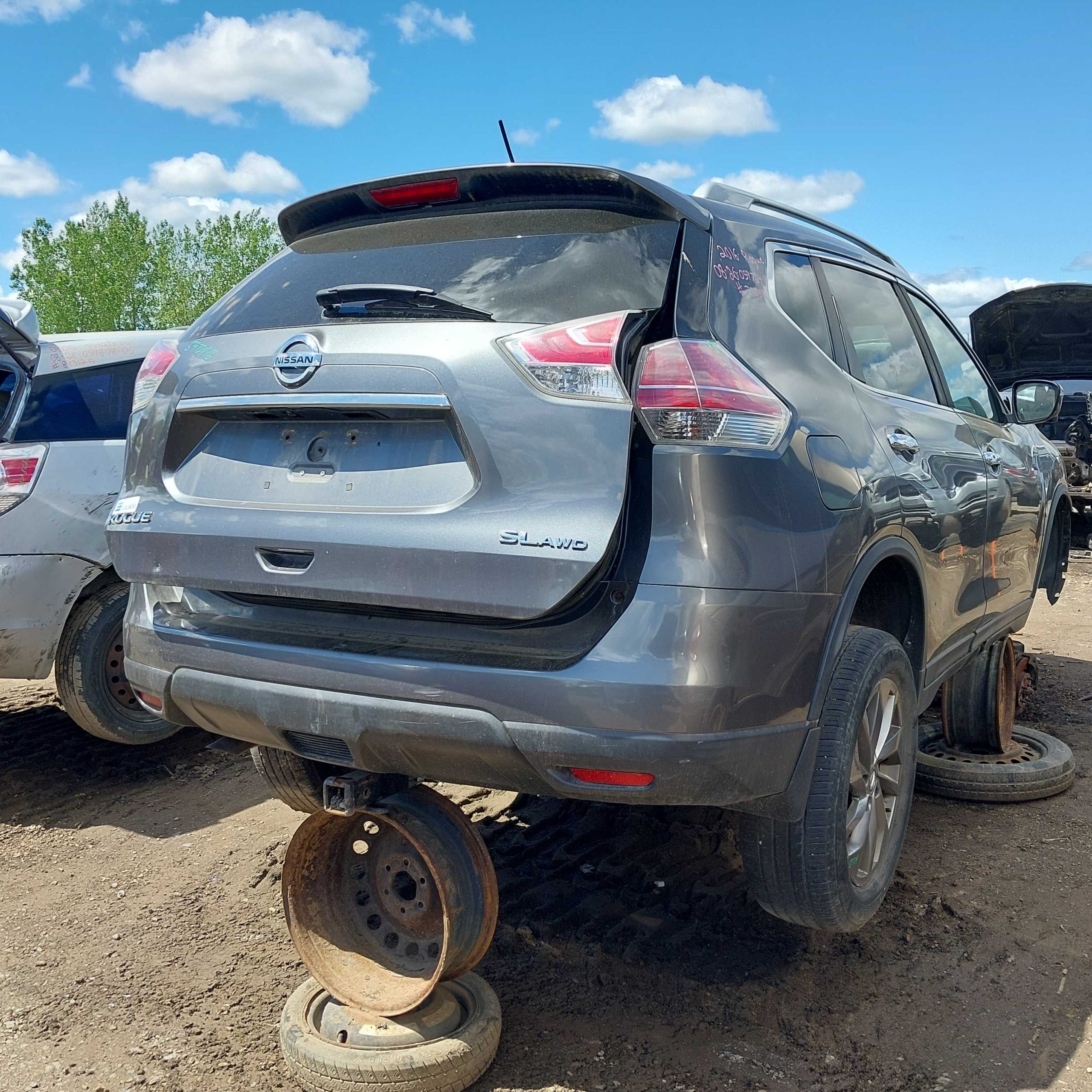 NISSAN ROGUE 2016