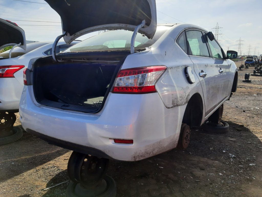 NISSAN SENTRA 2013