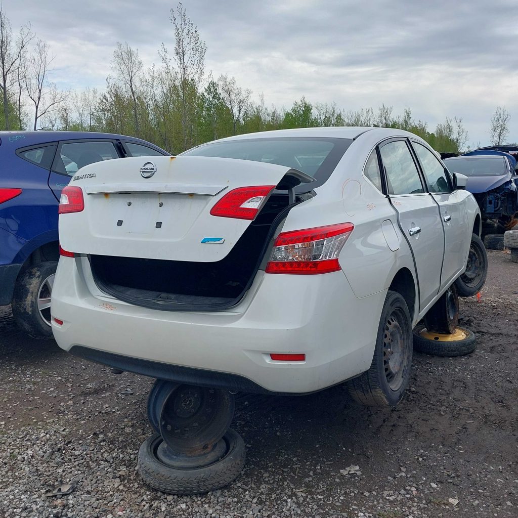 NISSAN SENTRA 2015