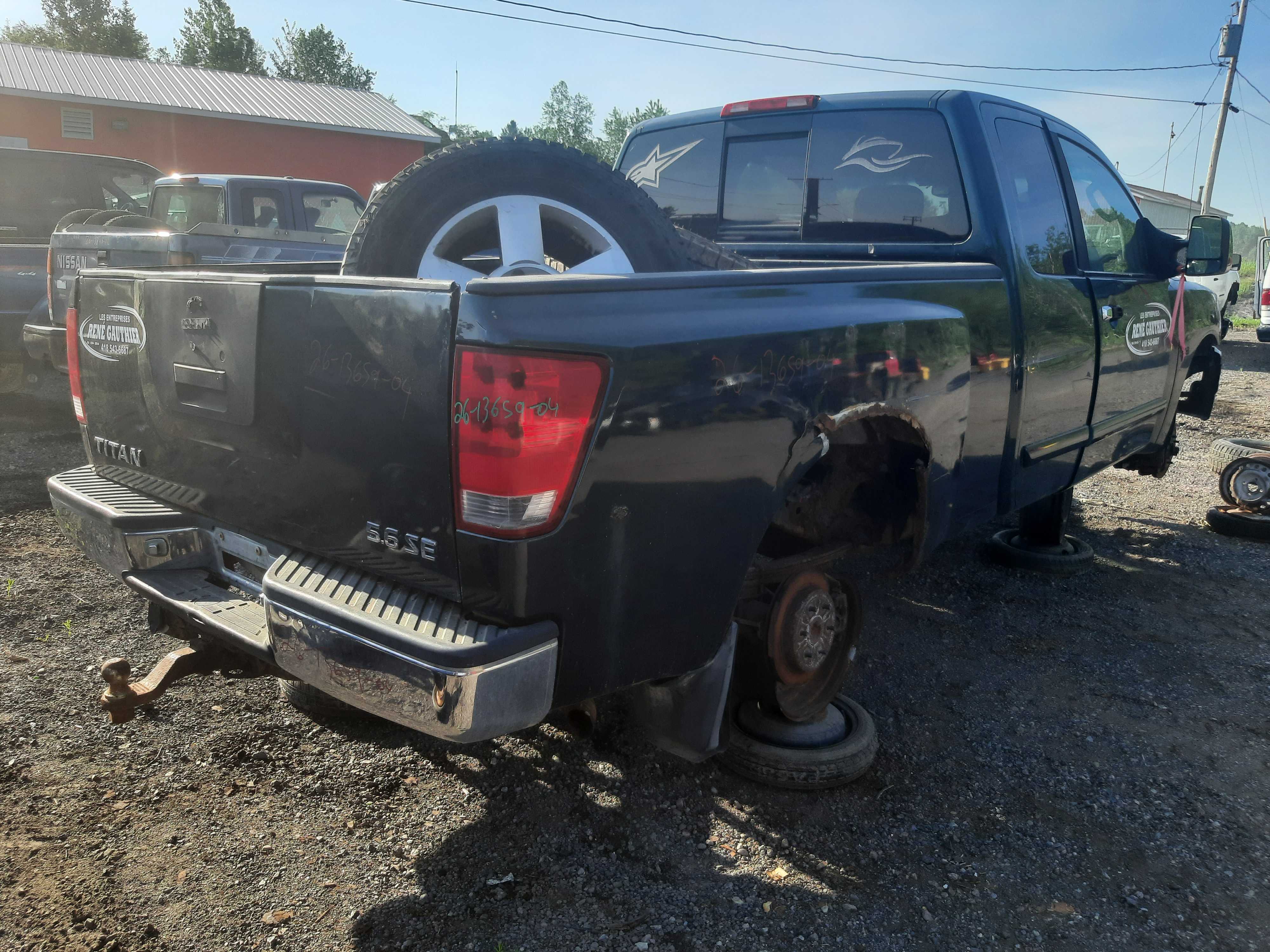 NISSAN TITAN 2004