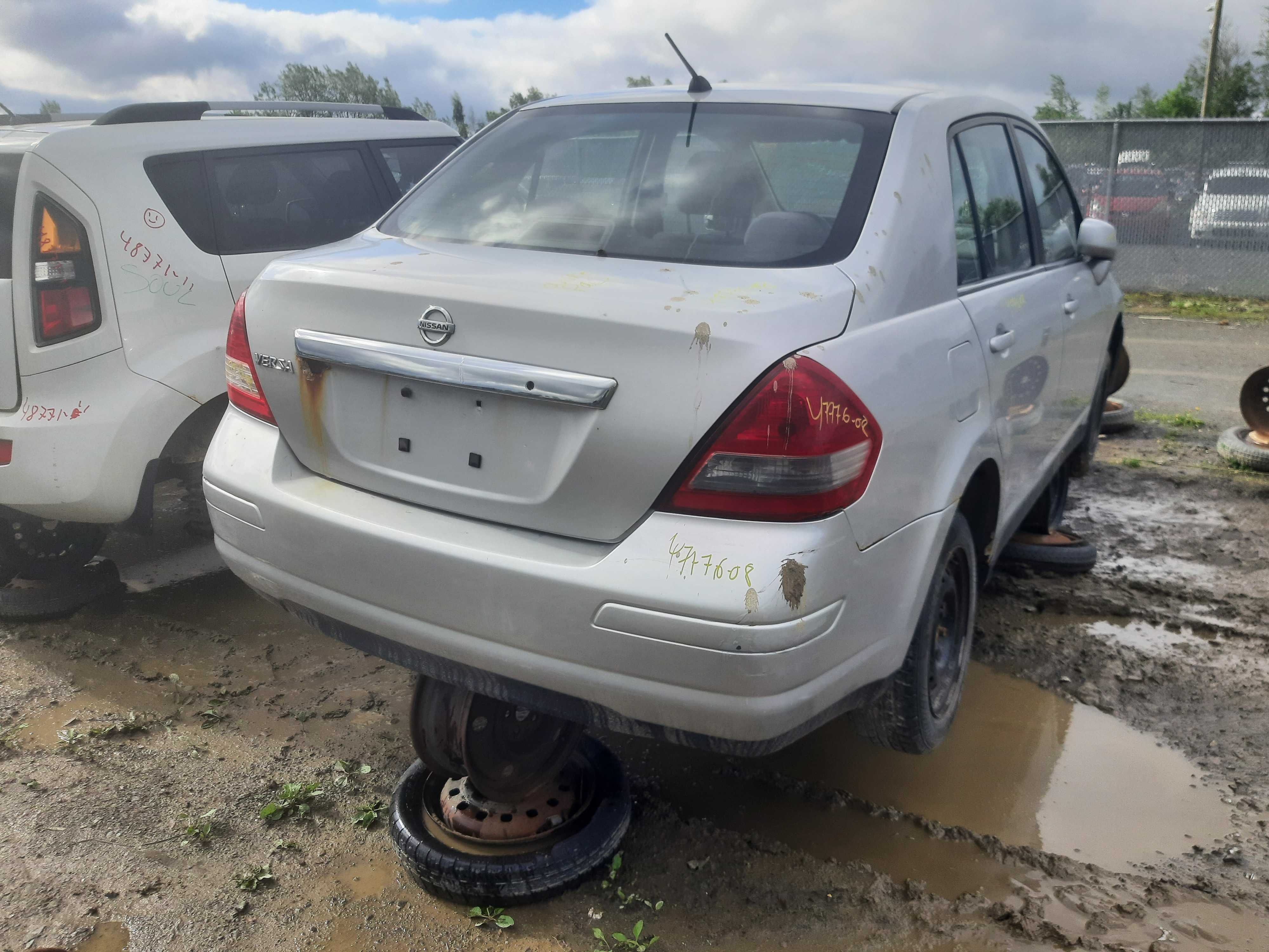 NISSAN VERSA 2008