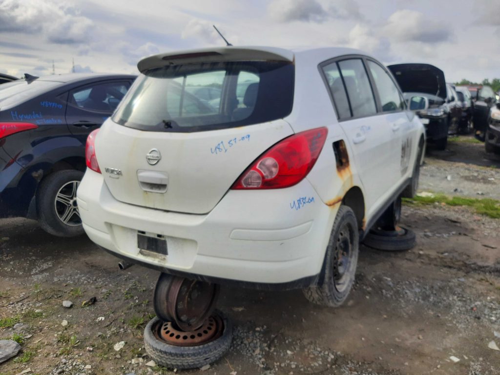 NISSAN VERSA 2009