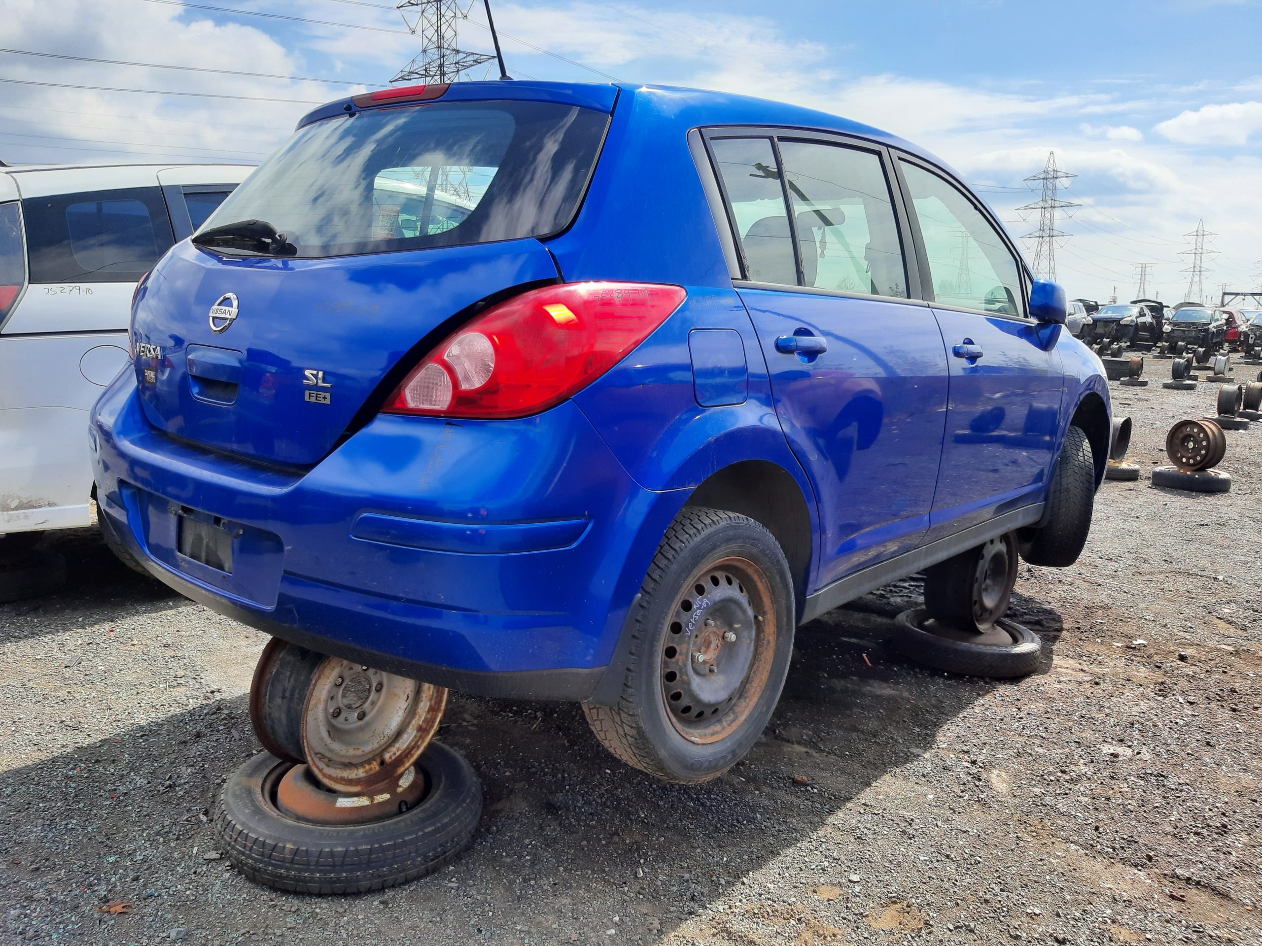 NISSAN VERSA 2009