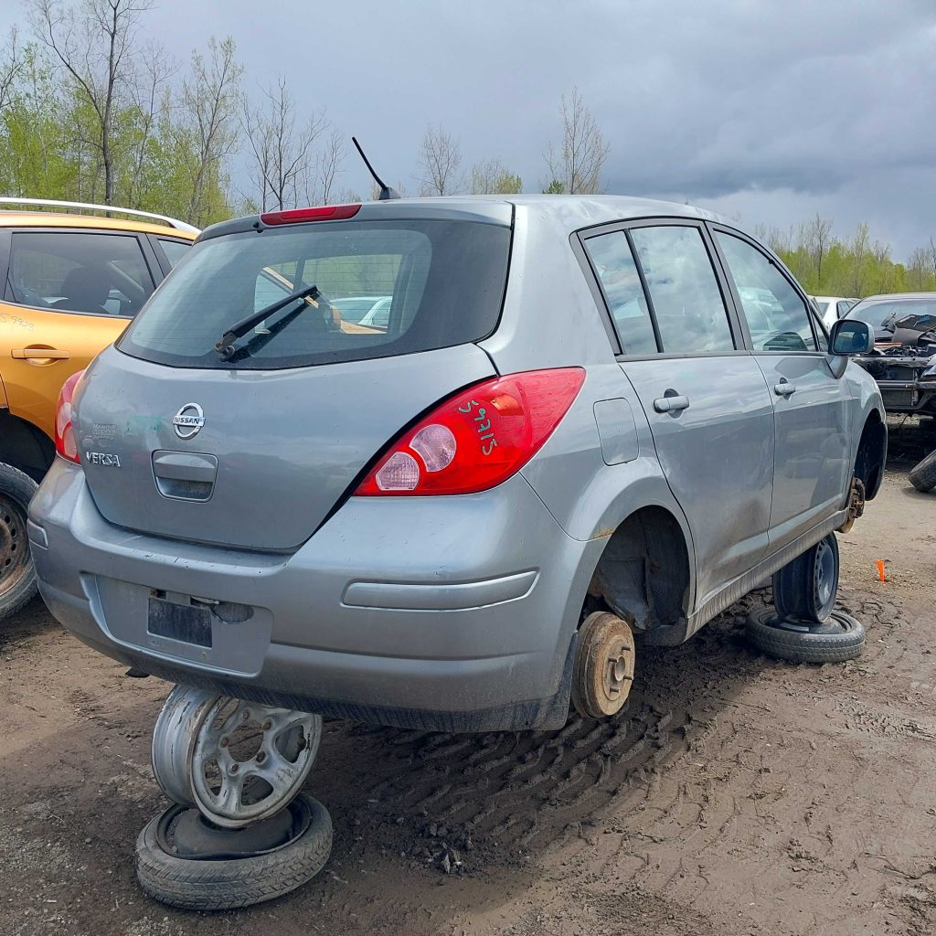 NISSAN VERSA 2009