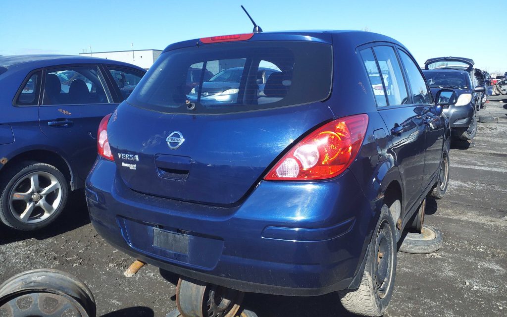 NISSAN VERSA 2009