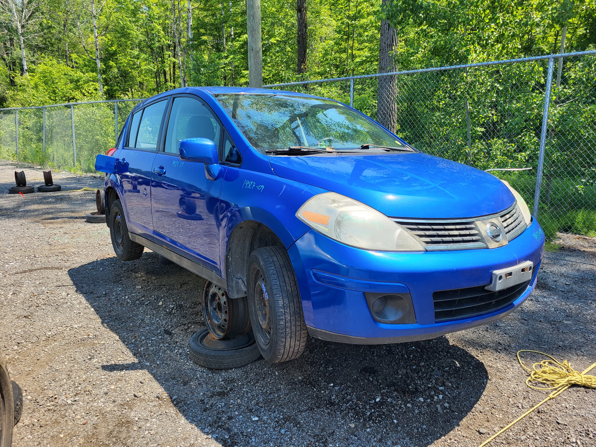 NISSAN VERSA 2009