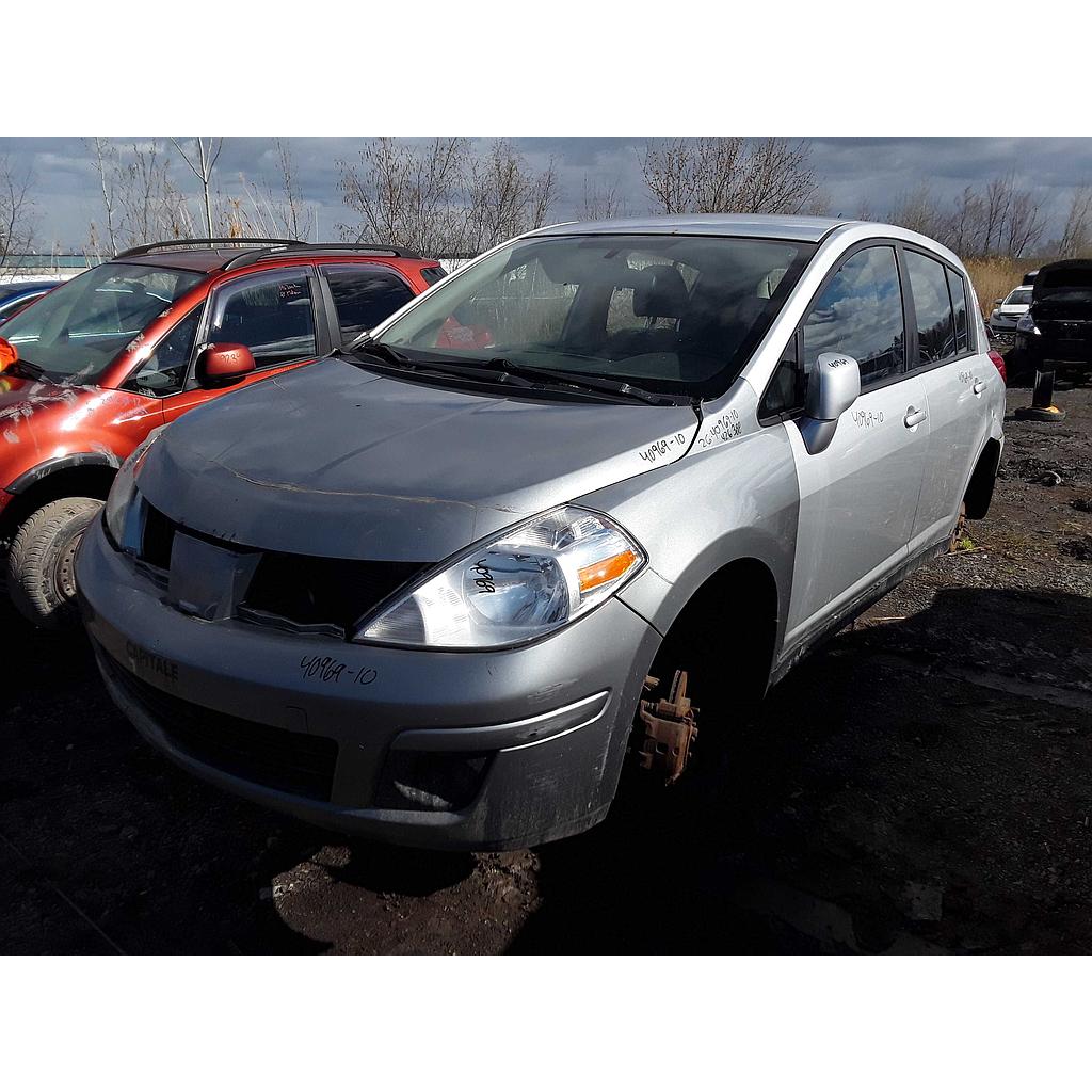NISSAN VERSA 2010