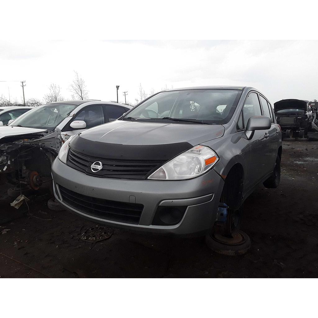 NISSAN VERSA 2010