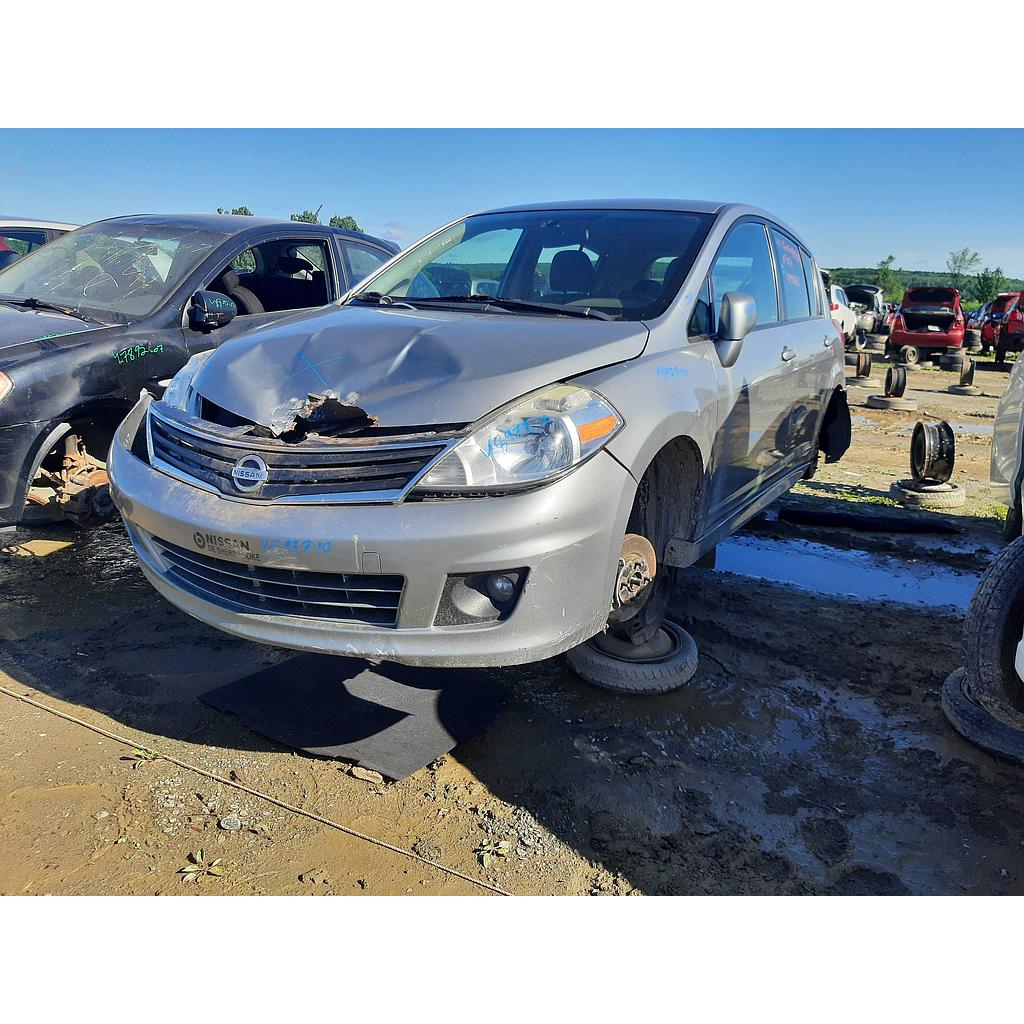 NISSAN VERSA 2010