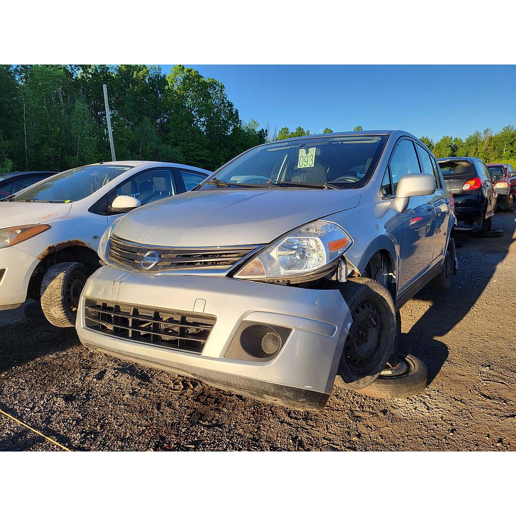 NISSAN VERSA 2011