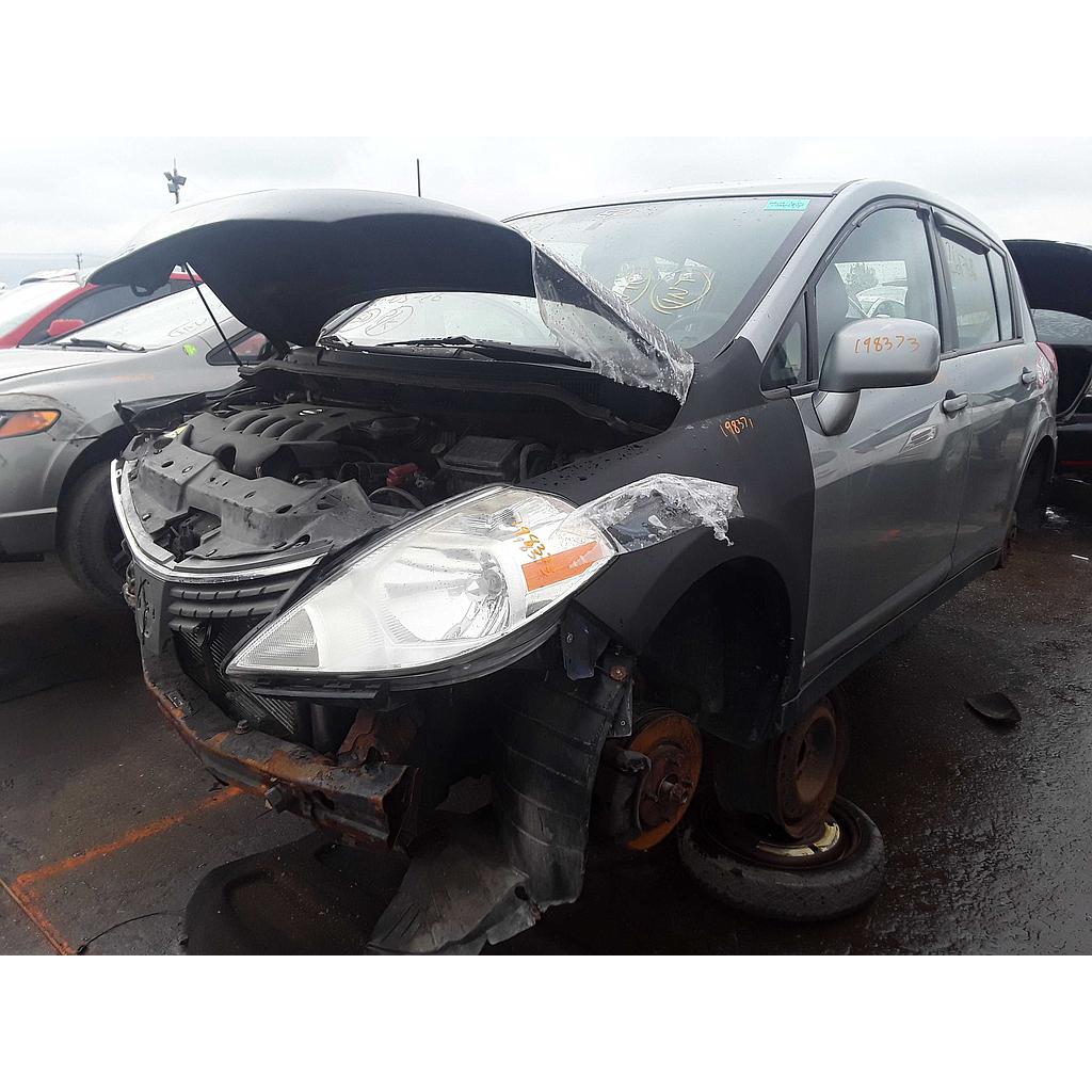 NISSAN VERSA 2011