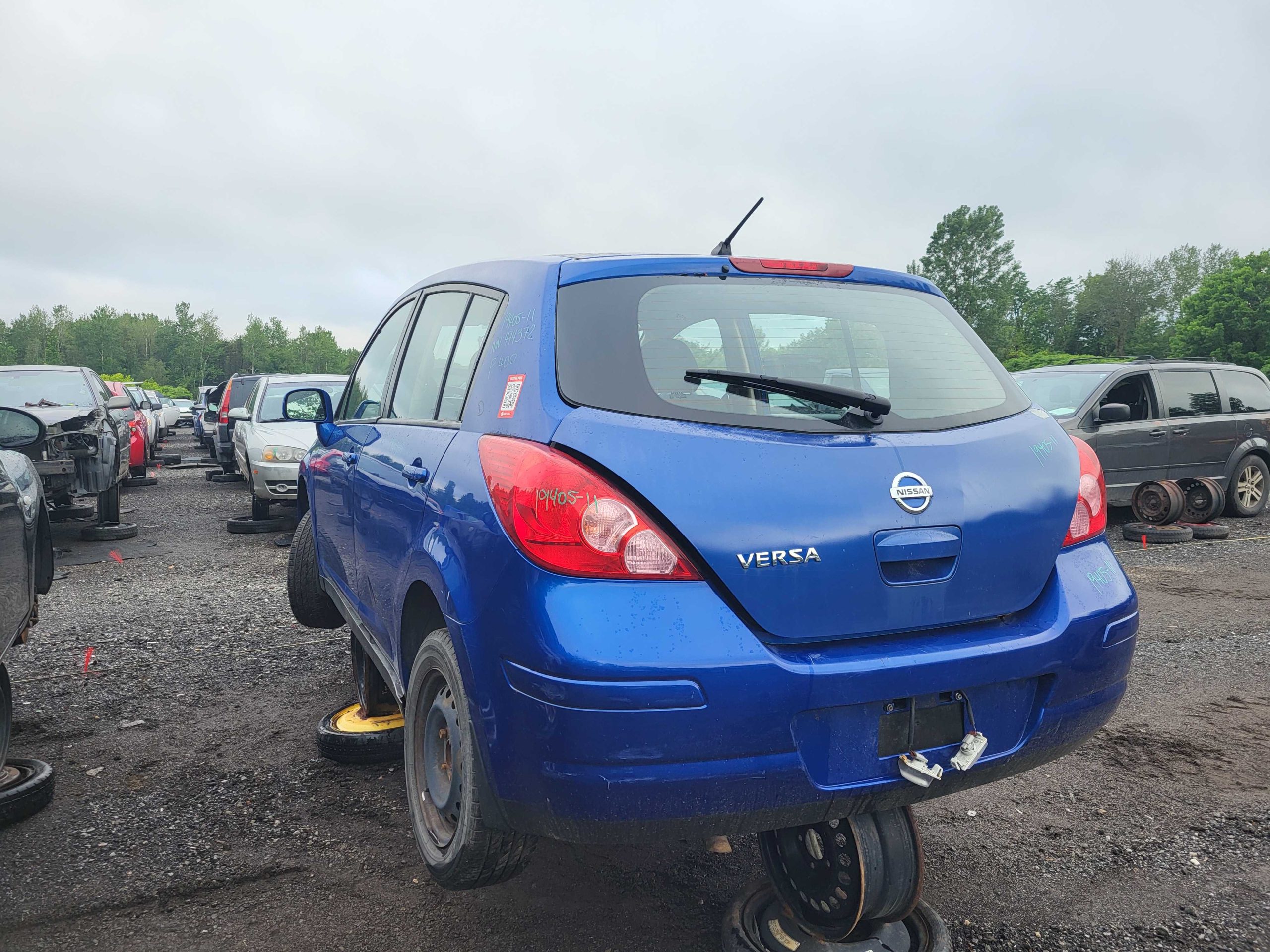 NISSAN VERSA 2011