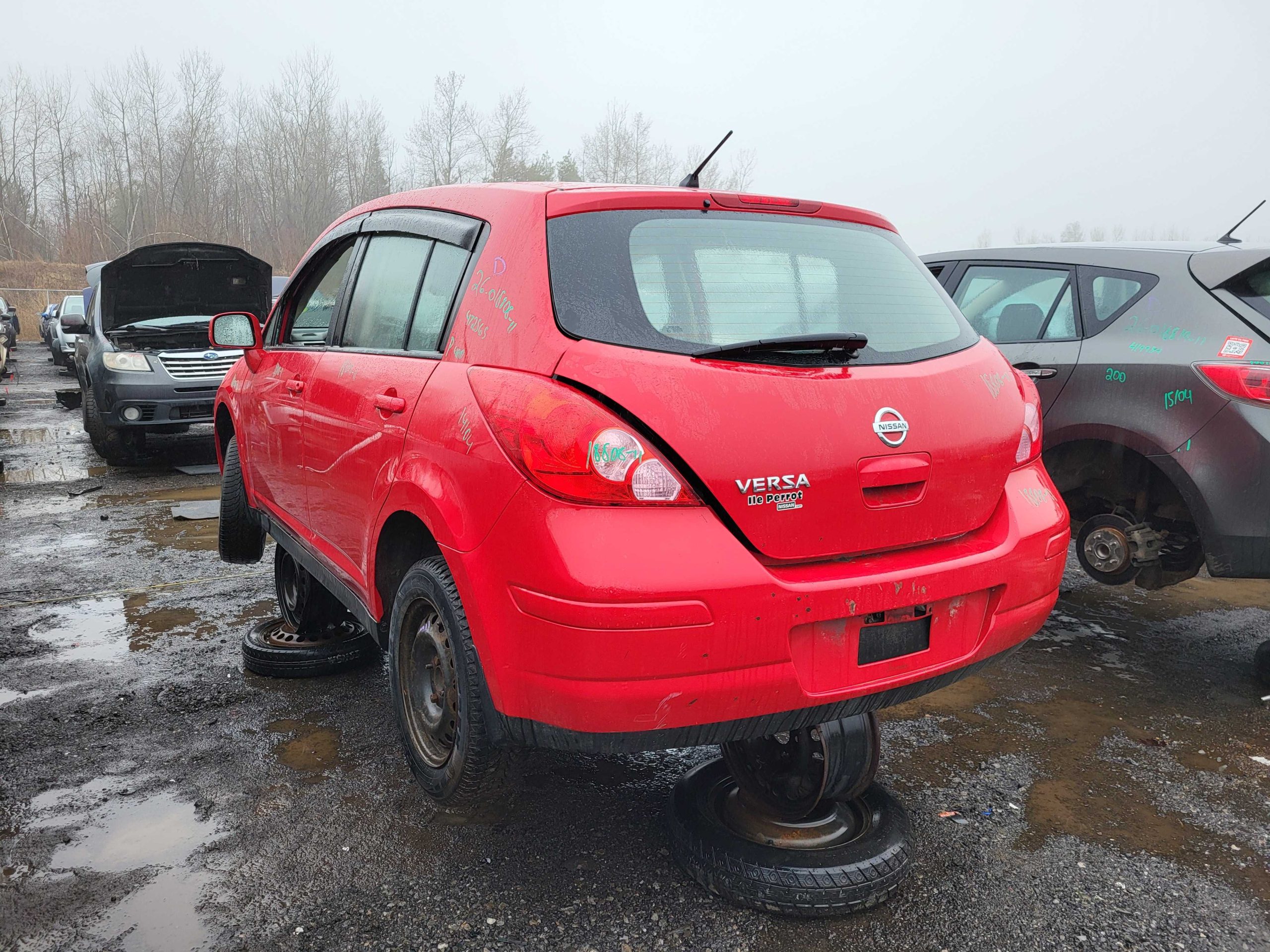 NISSAN VERSA 2011