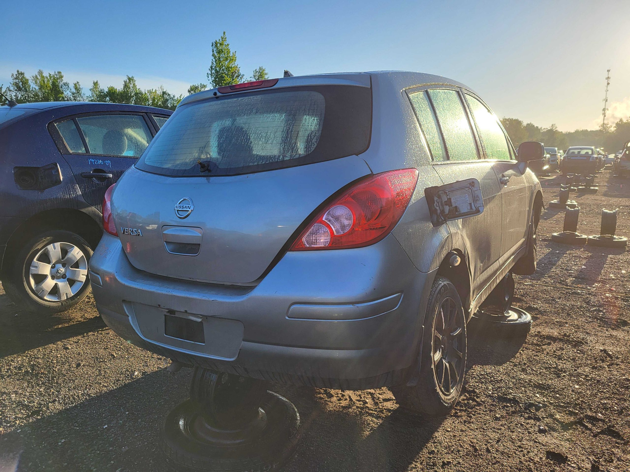 NISSAN VERSA 2012