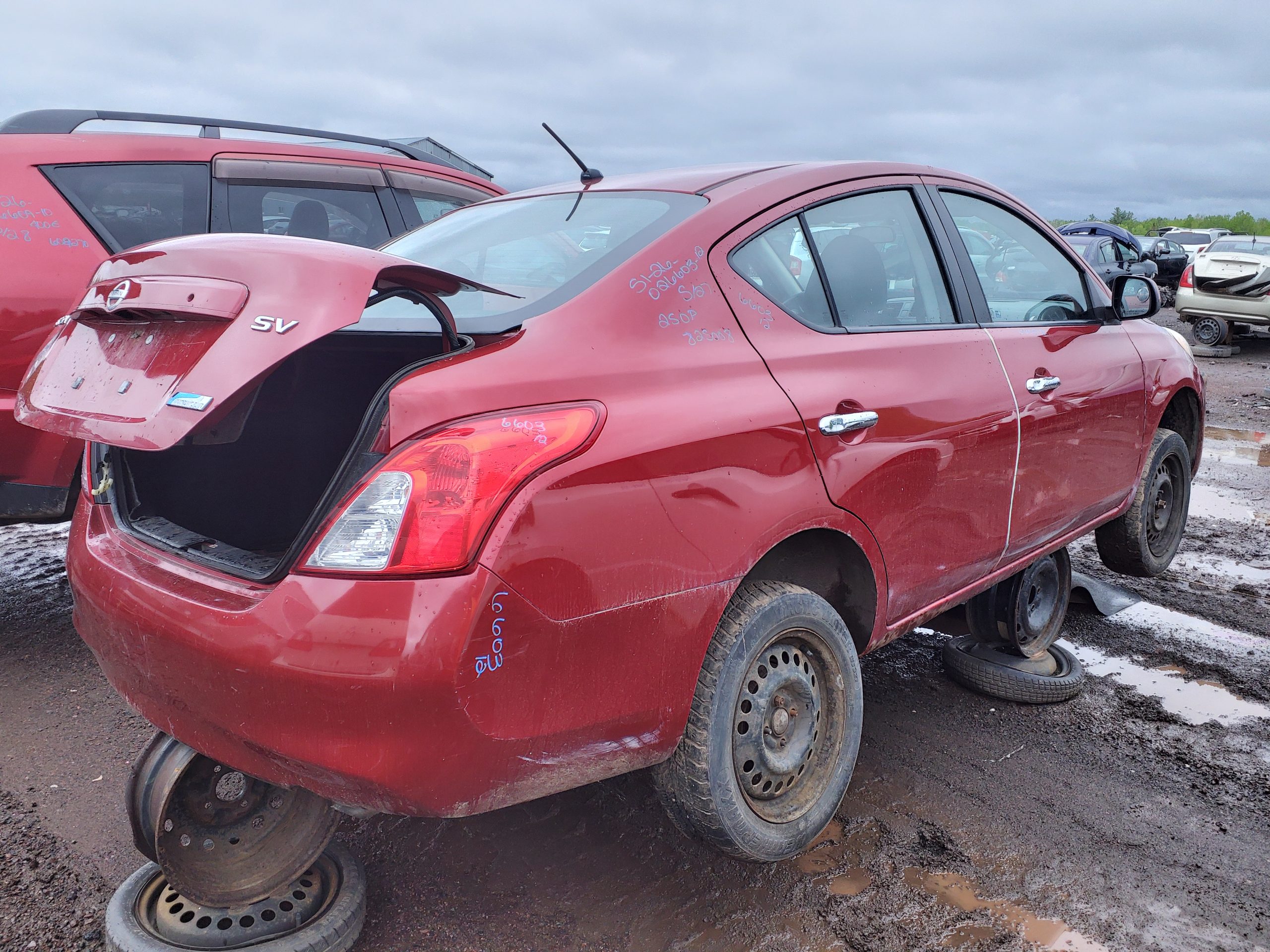 NISSAN VERSA 2012