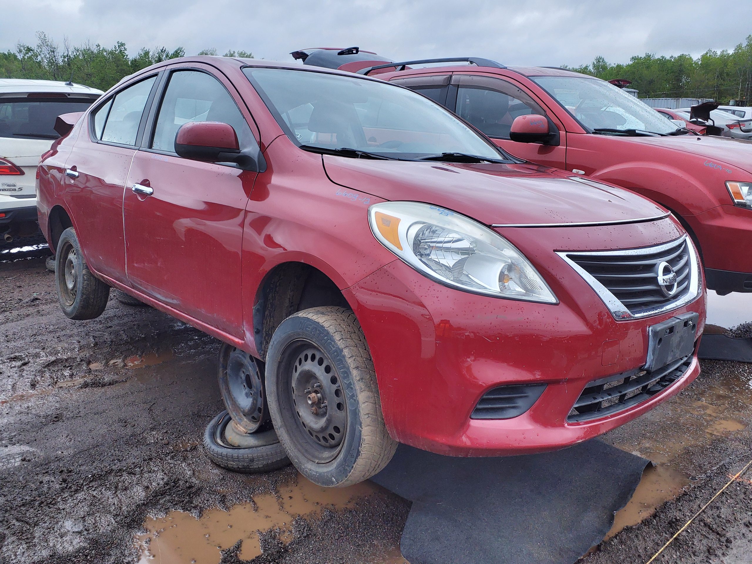 NISSAN VERSA 2012