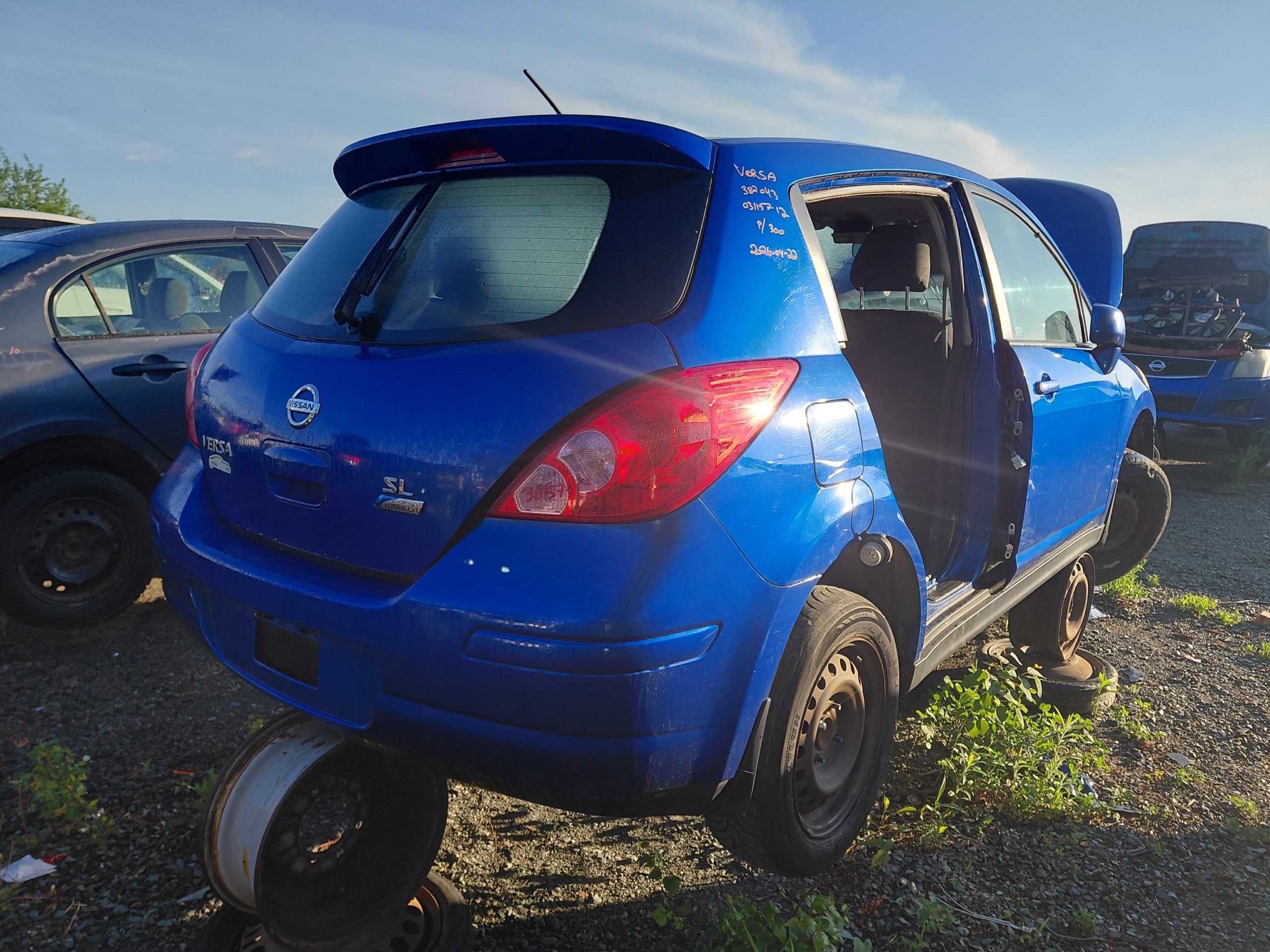 NISSAN VERSA 2012