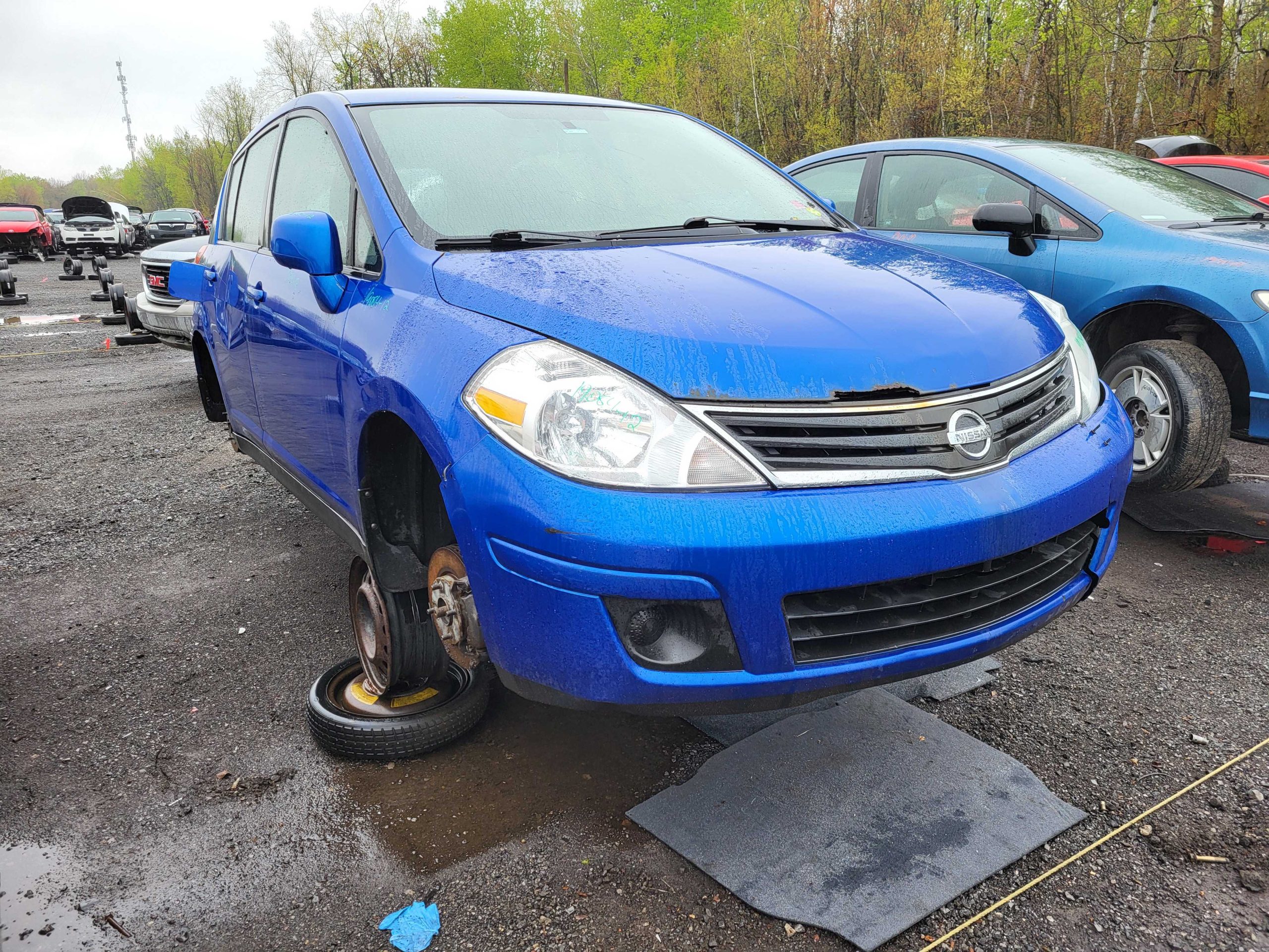 NISSAN VERSA 2012