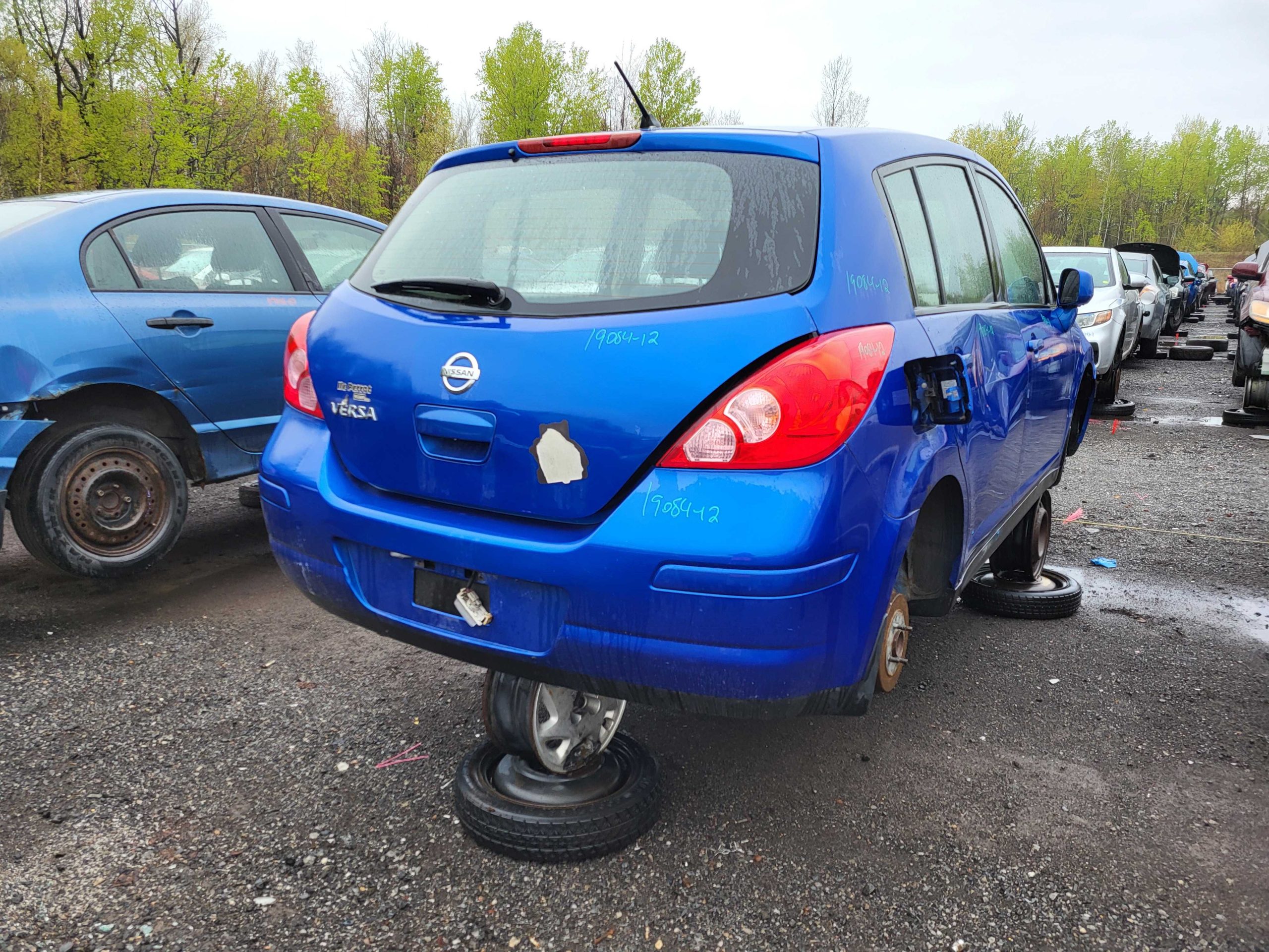NISSAN VERSA 2012