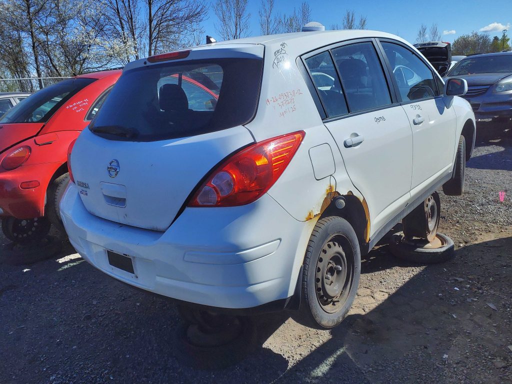 NISSAN VERSA 2012