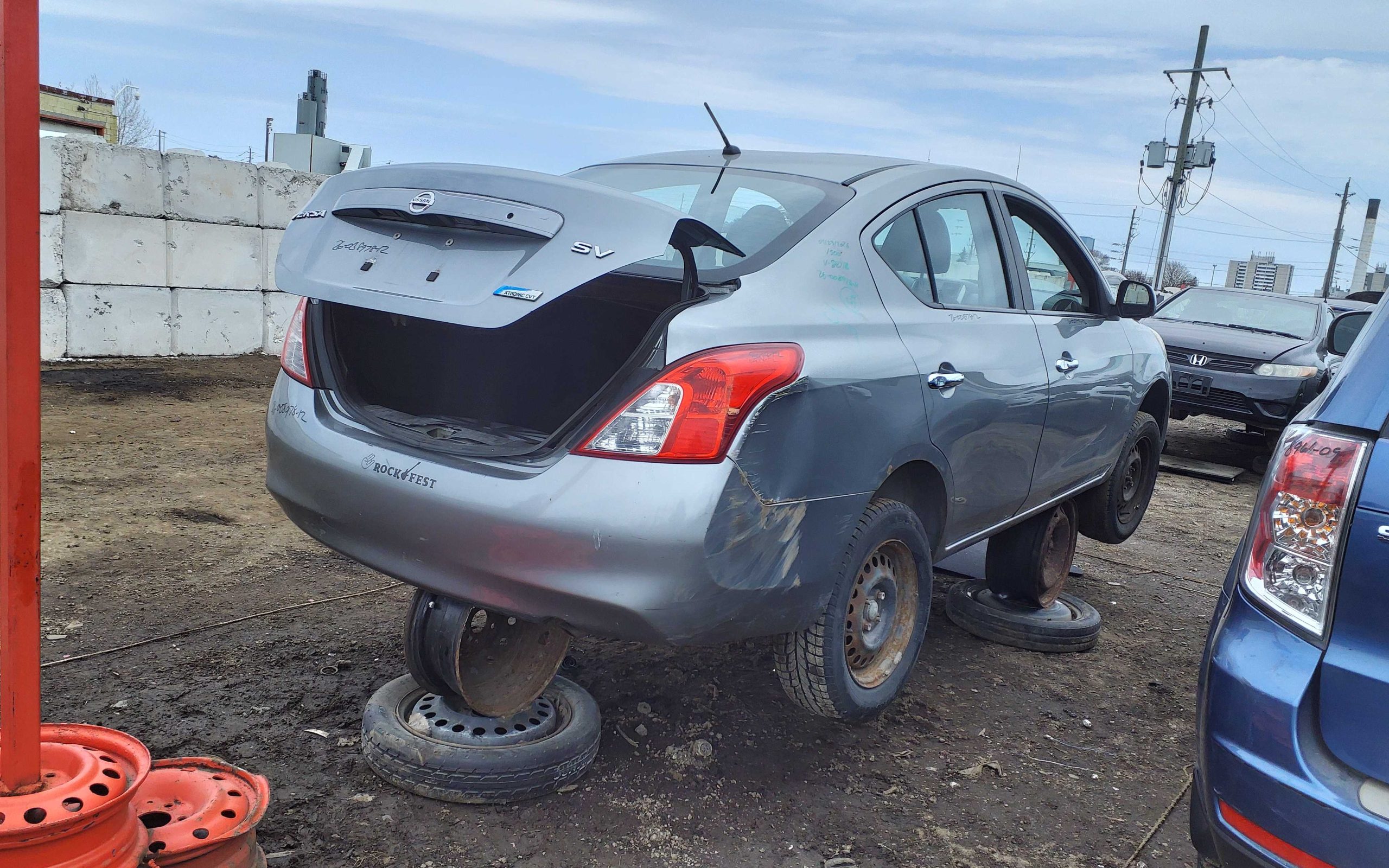 NISSAN VERSA 2012