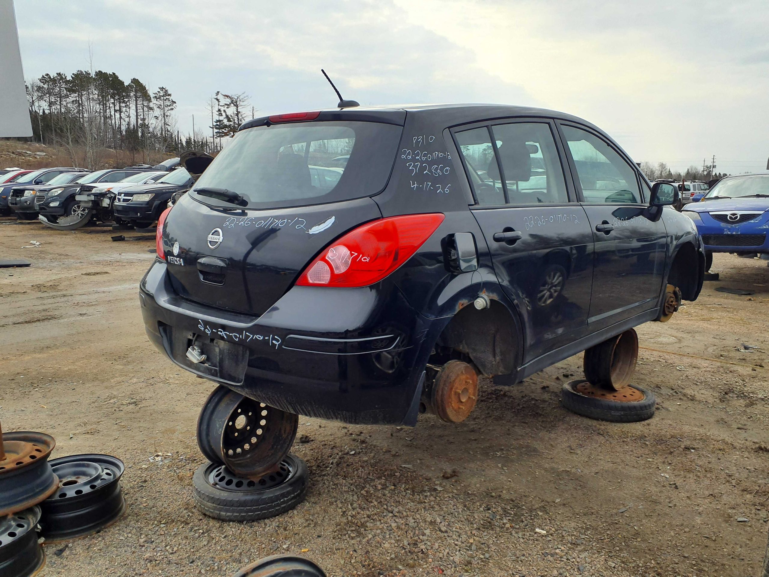 NISSAN VERSA 2012