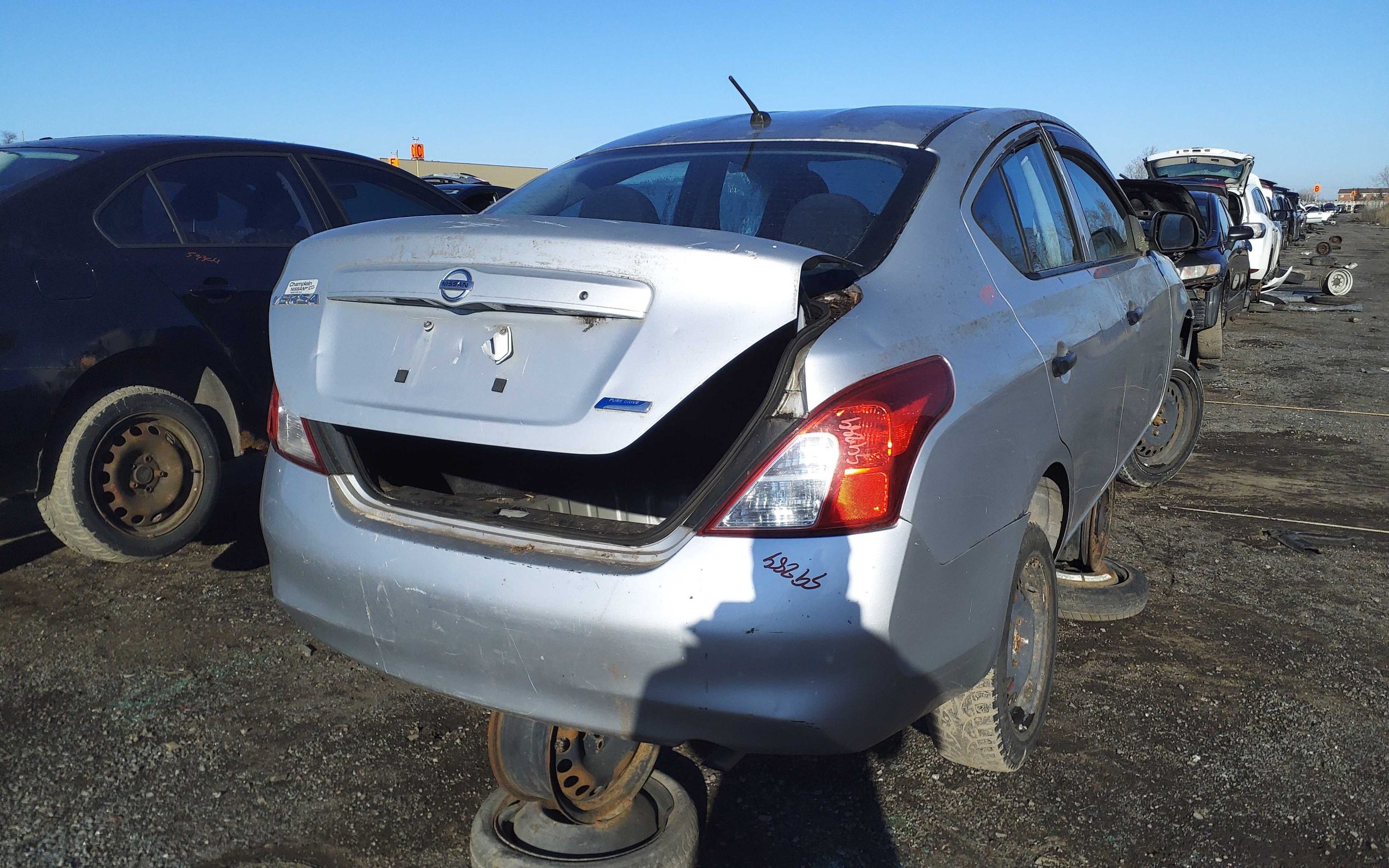 NISSAN VERSA 2012