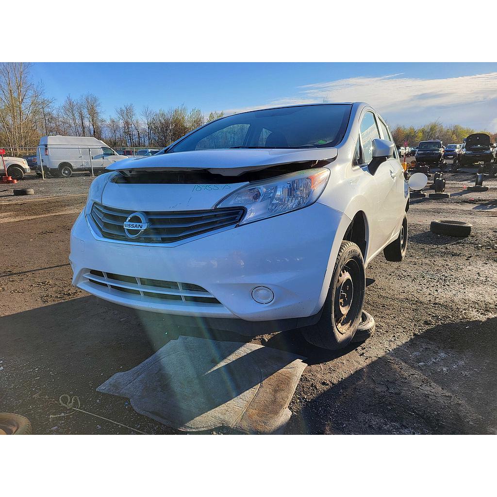 NISSAN VERSA 2015