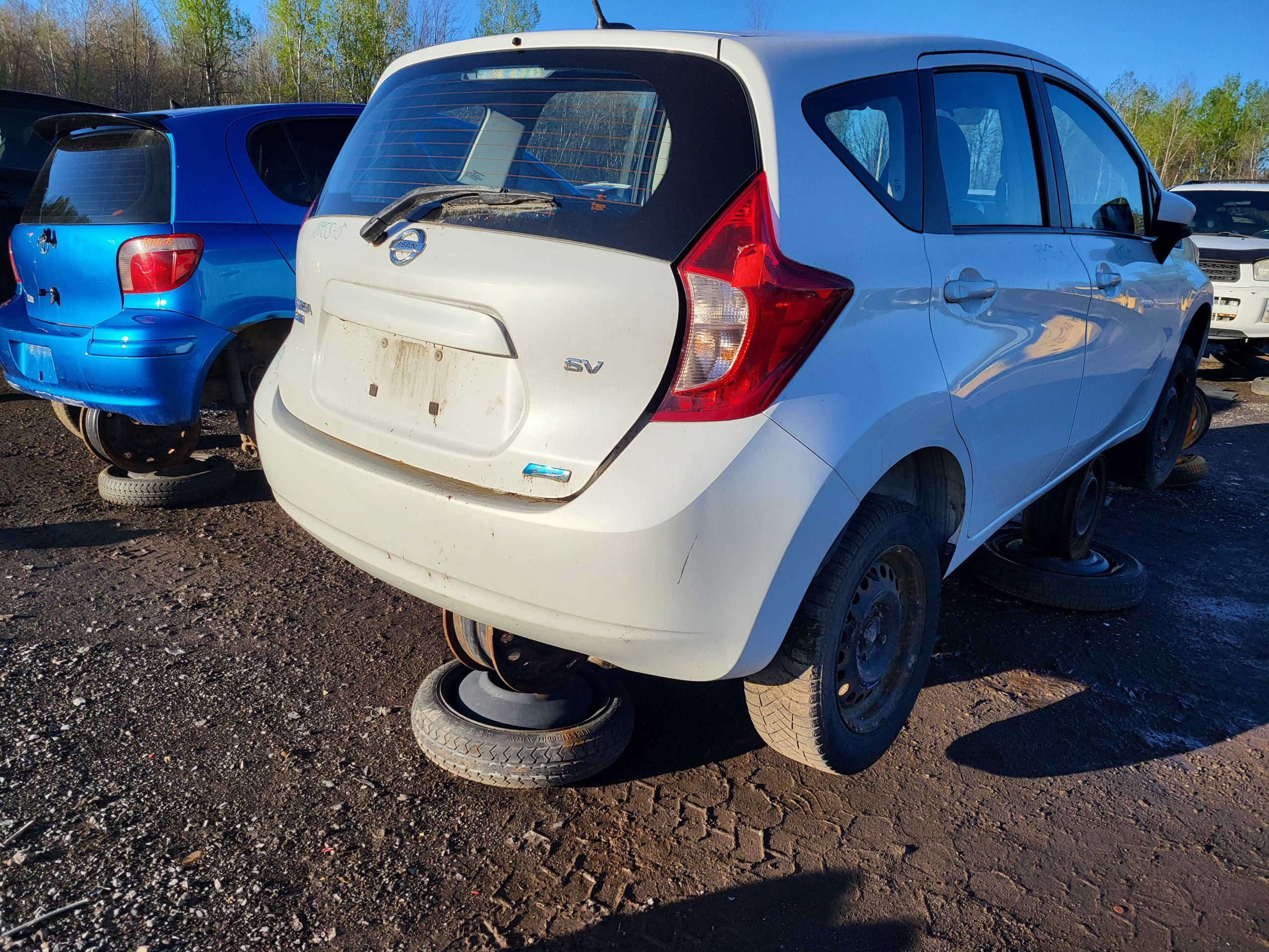 NISSAN VERSA 2015