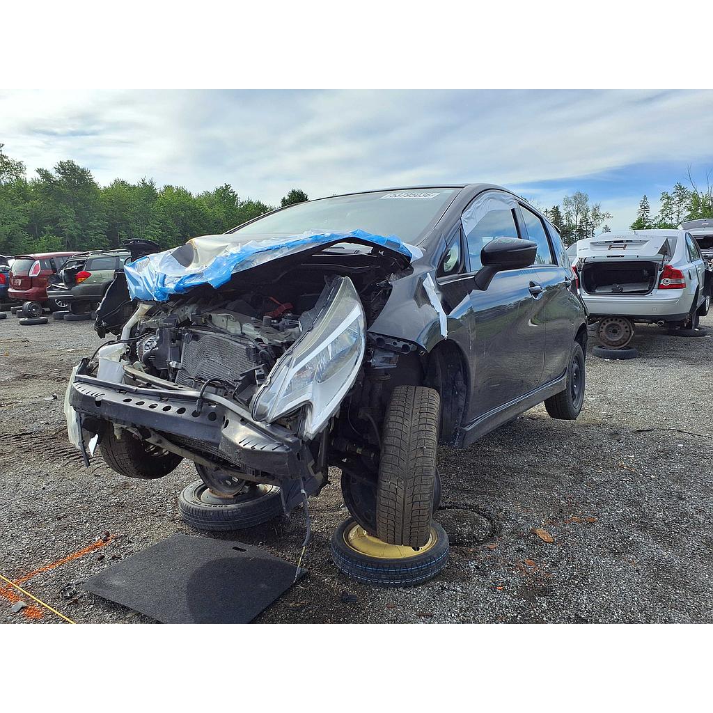 NISSAN VERSA 2015