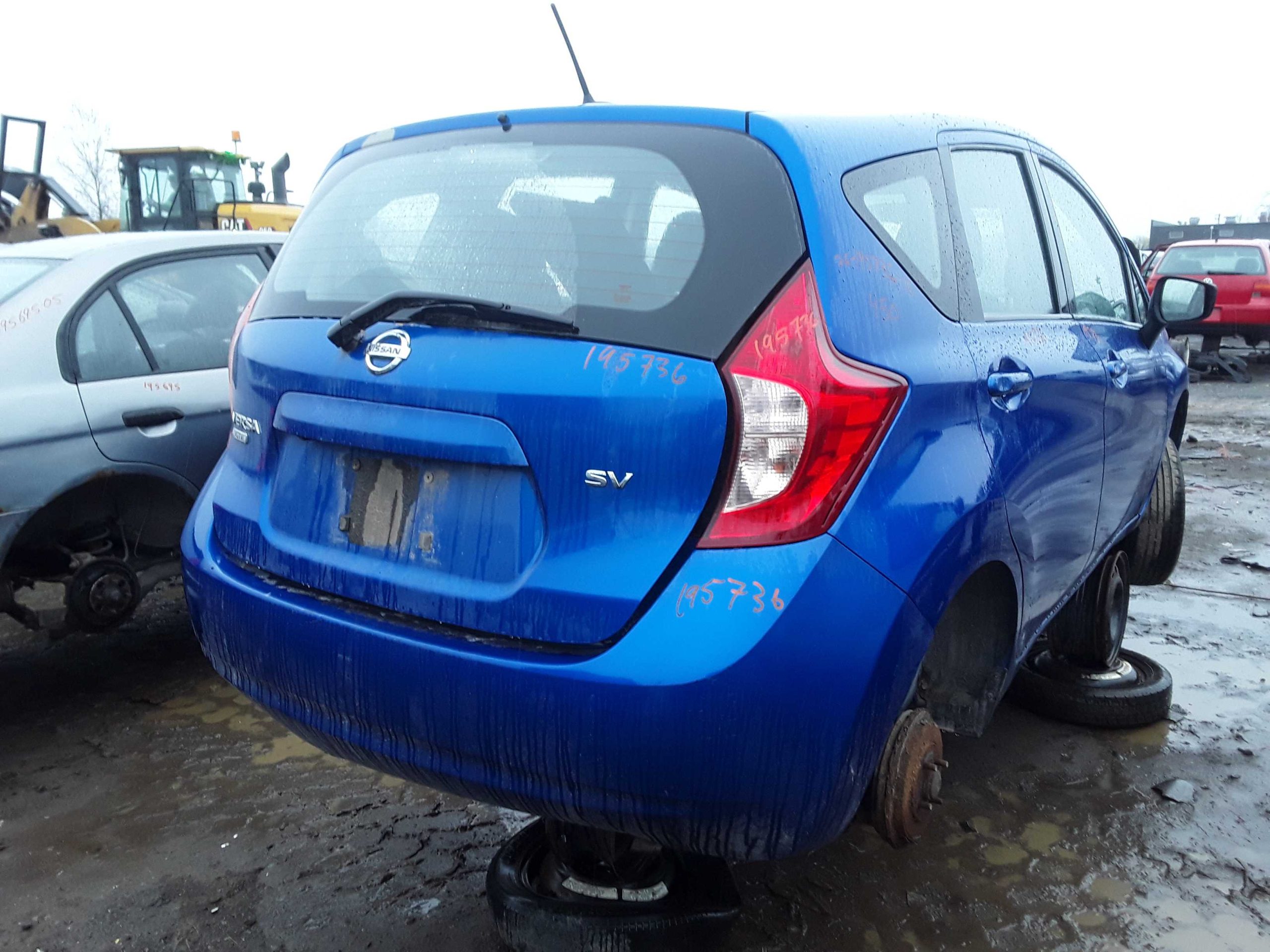NISSAN VERSA 2016